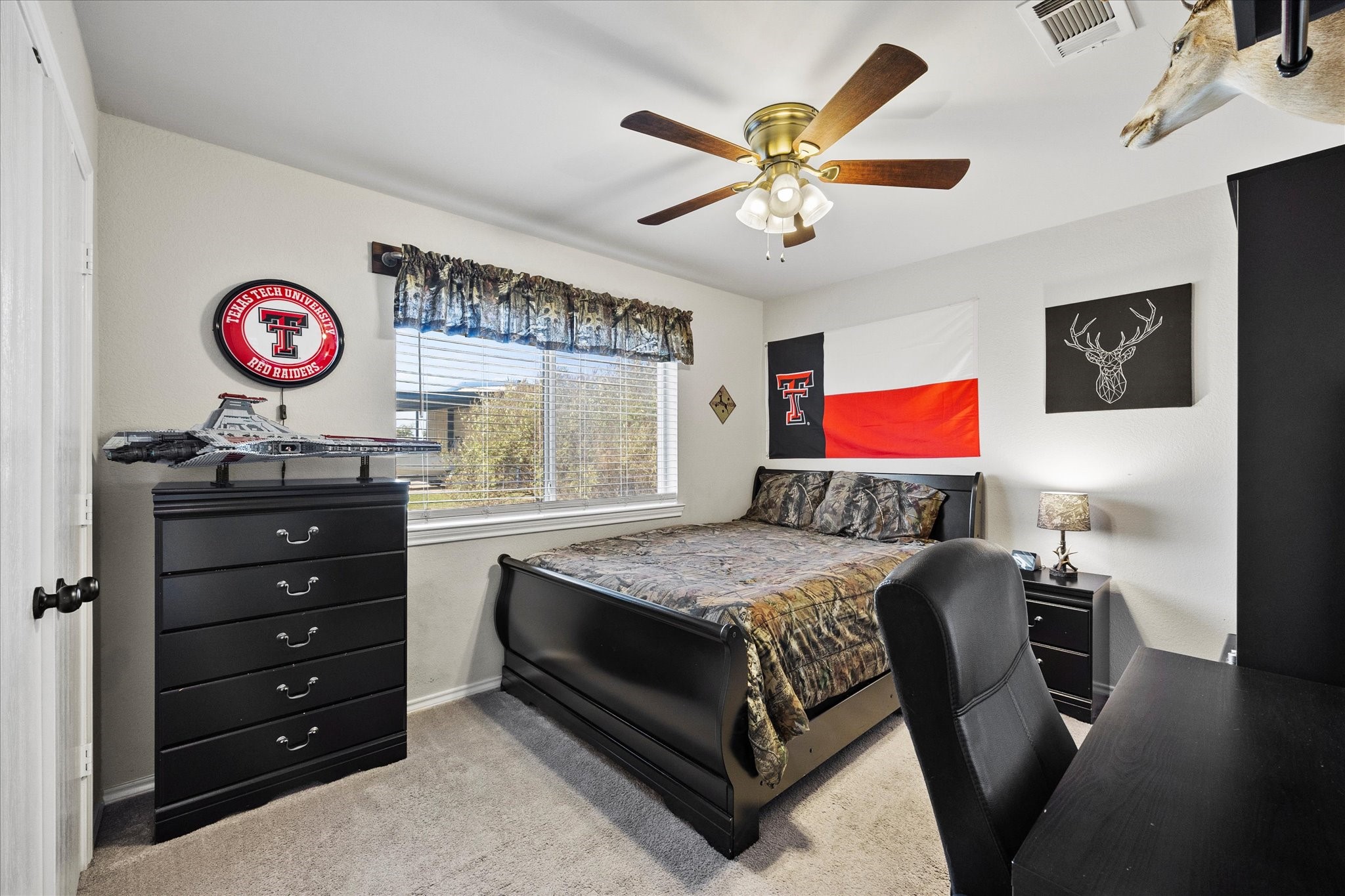 10115 Linda Circle