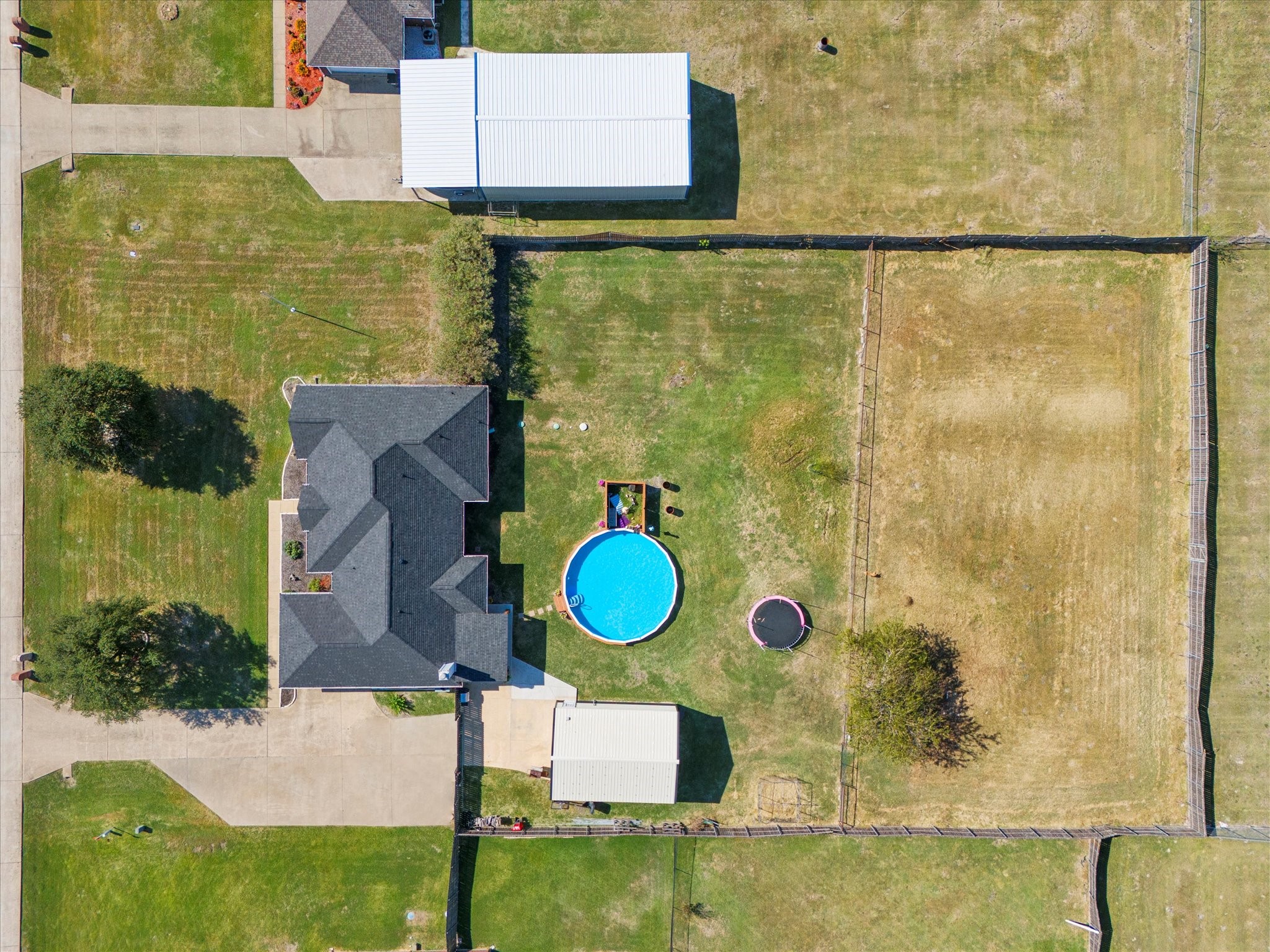 10115 Linda Circle