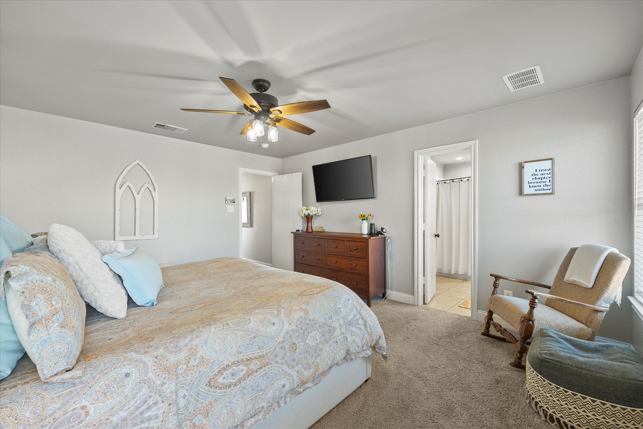 10115 Linda Circle