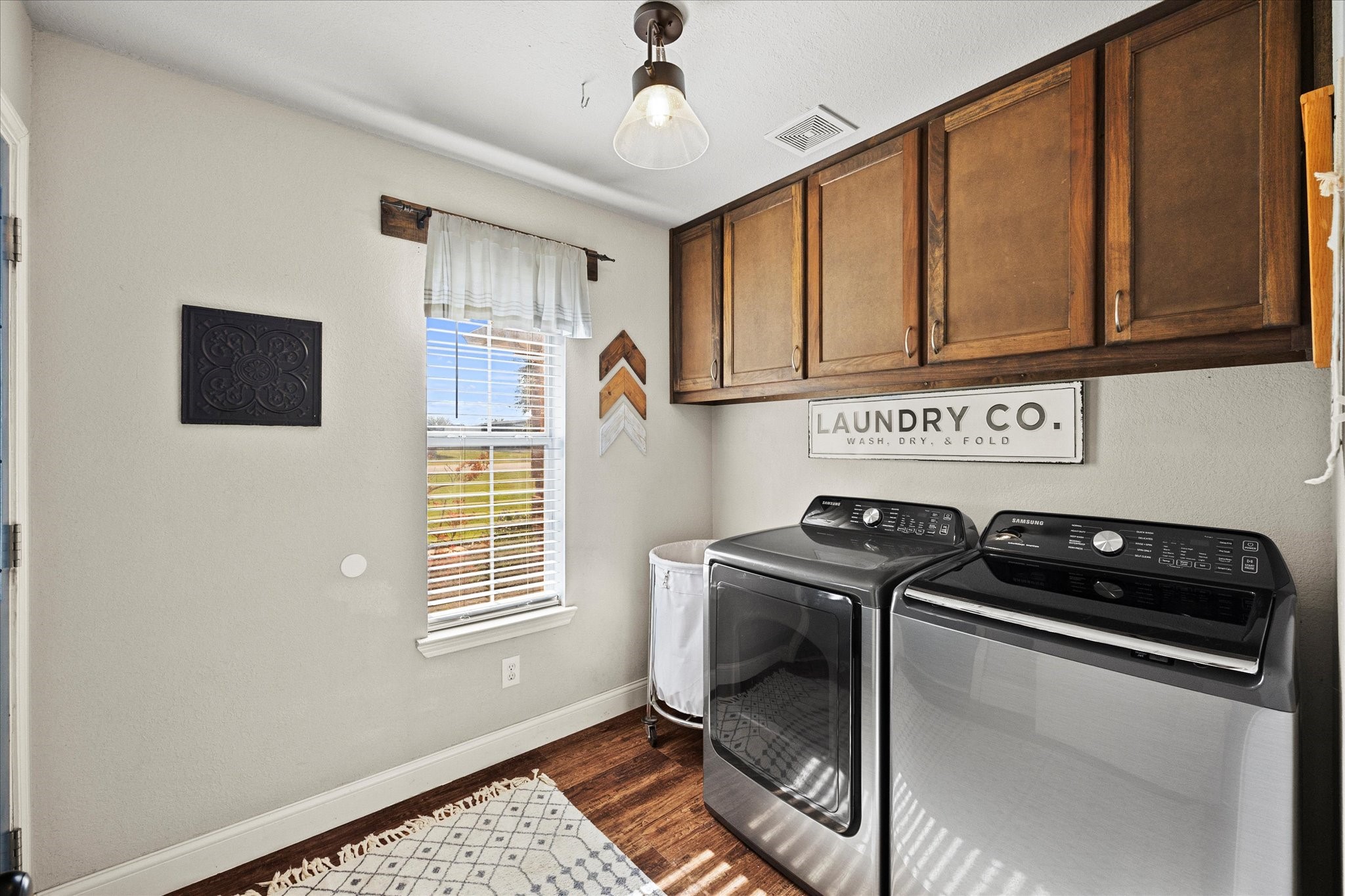 10115 Linda Circle