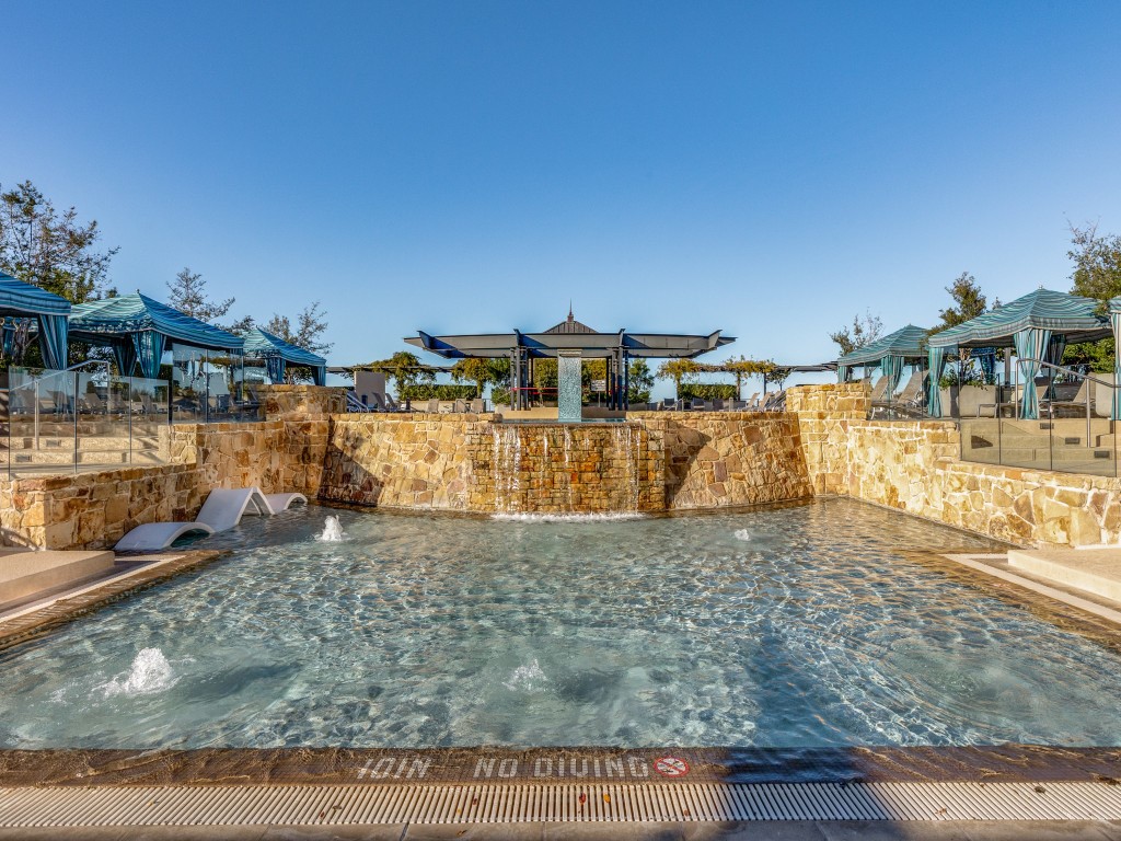 2600 W 7th Street 2626