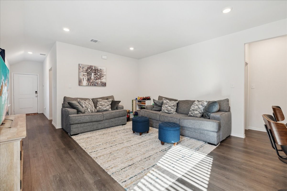 3229 Perman Drive
