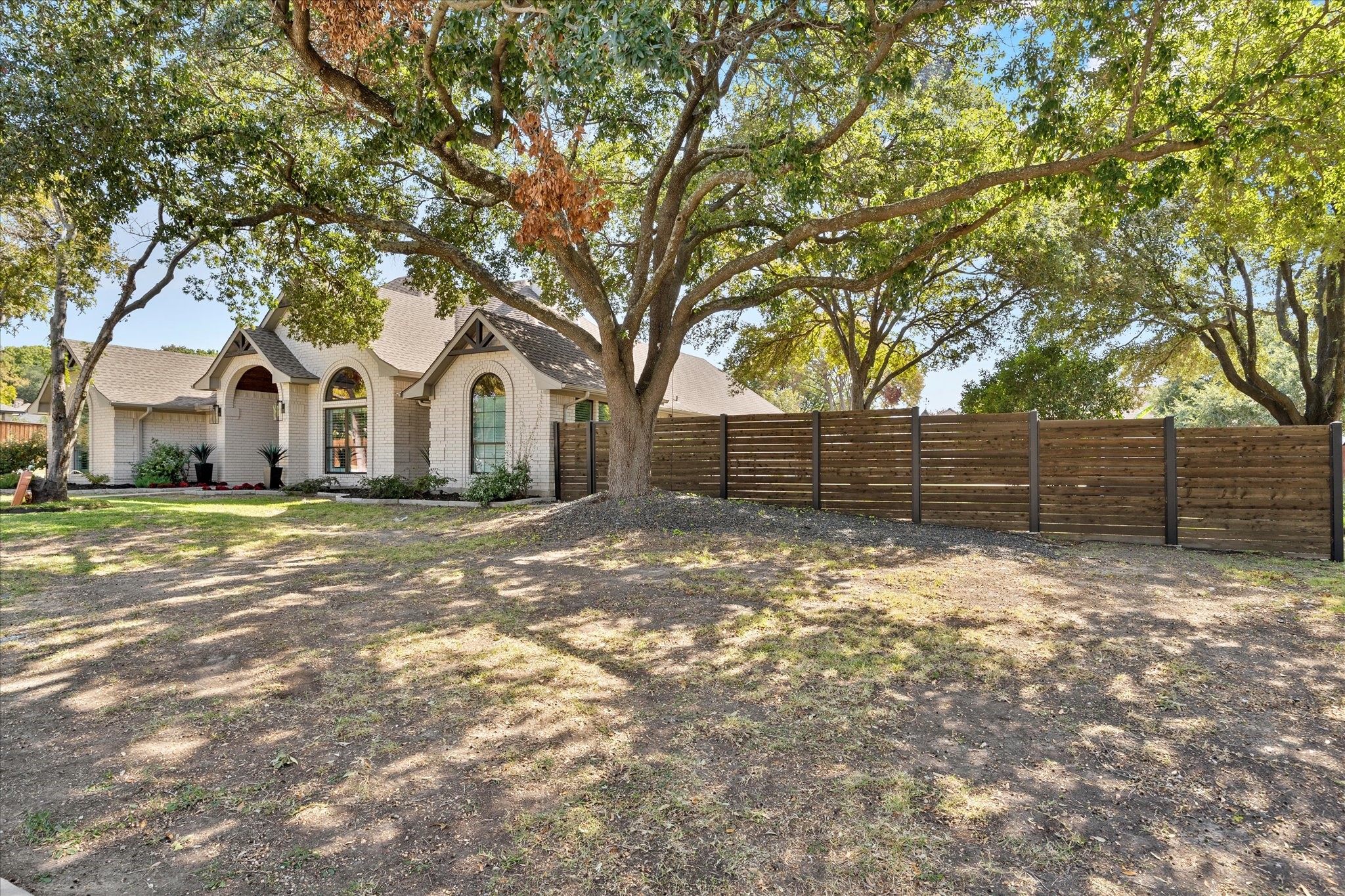 601 Shoretrail Drive