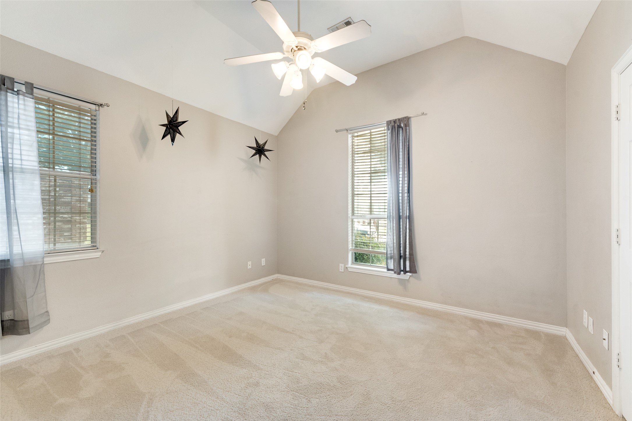 7128 Hunt Lane