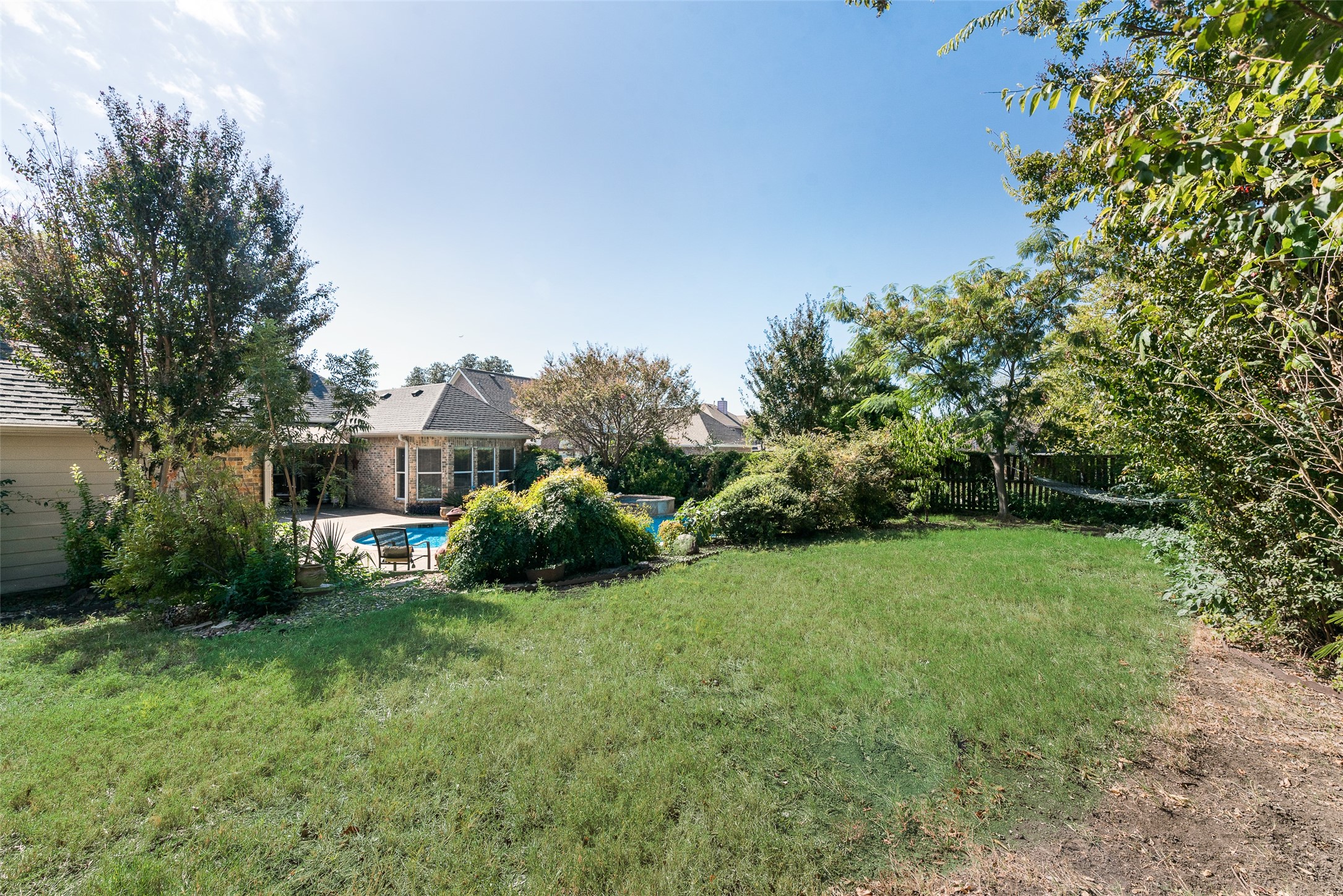 7128 Hunt Lane