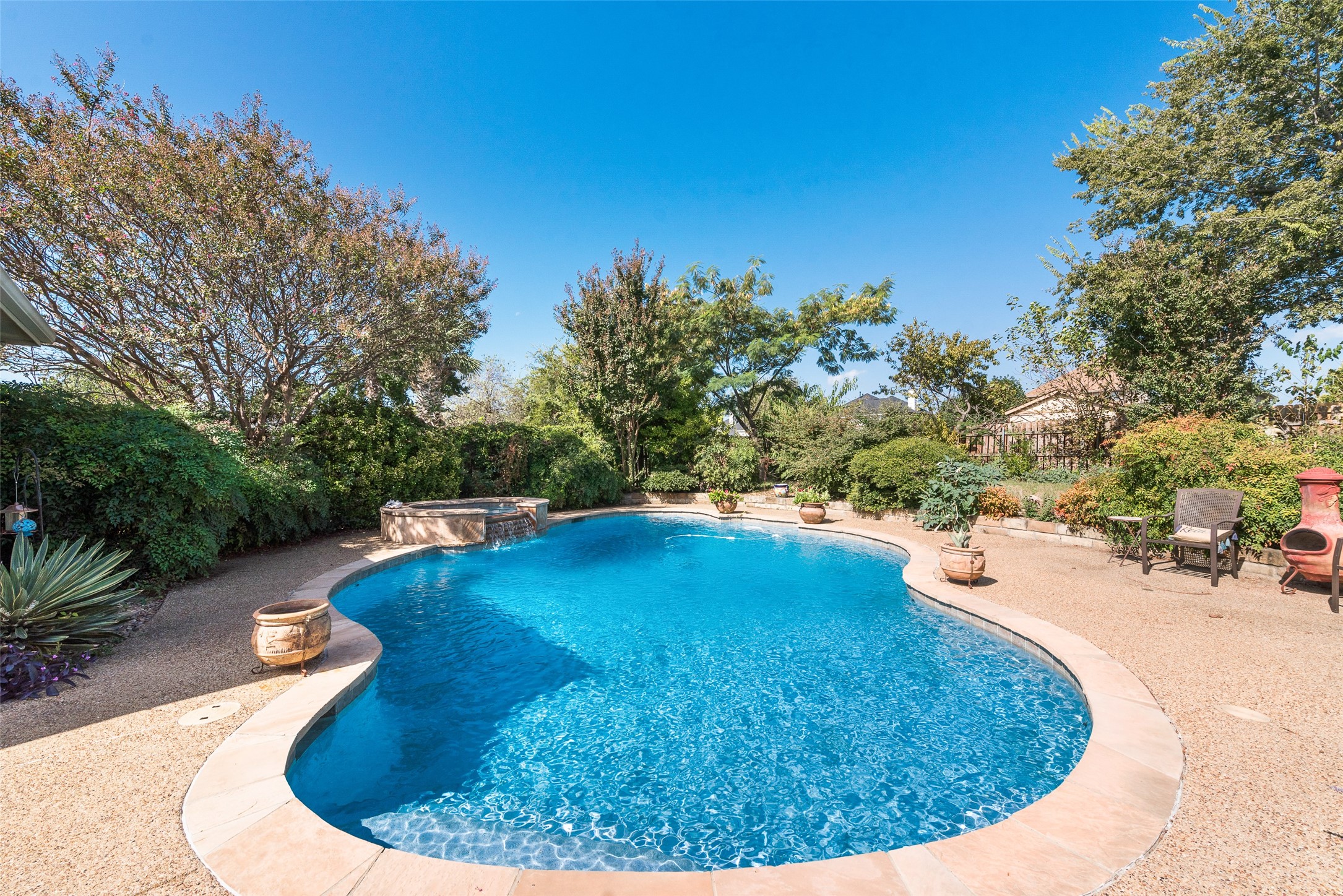 7128 Hunt Lane