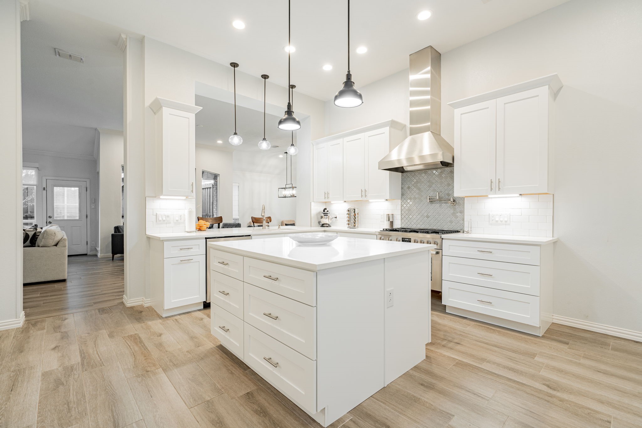 3785 Waterside Court