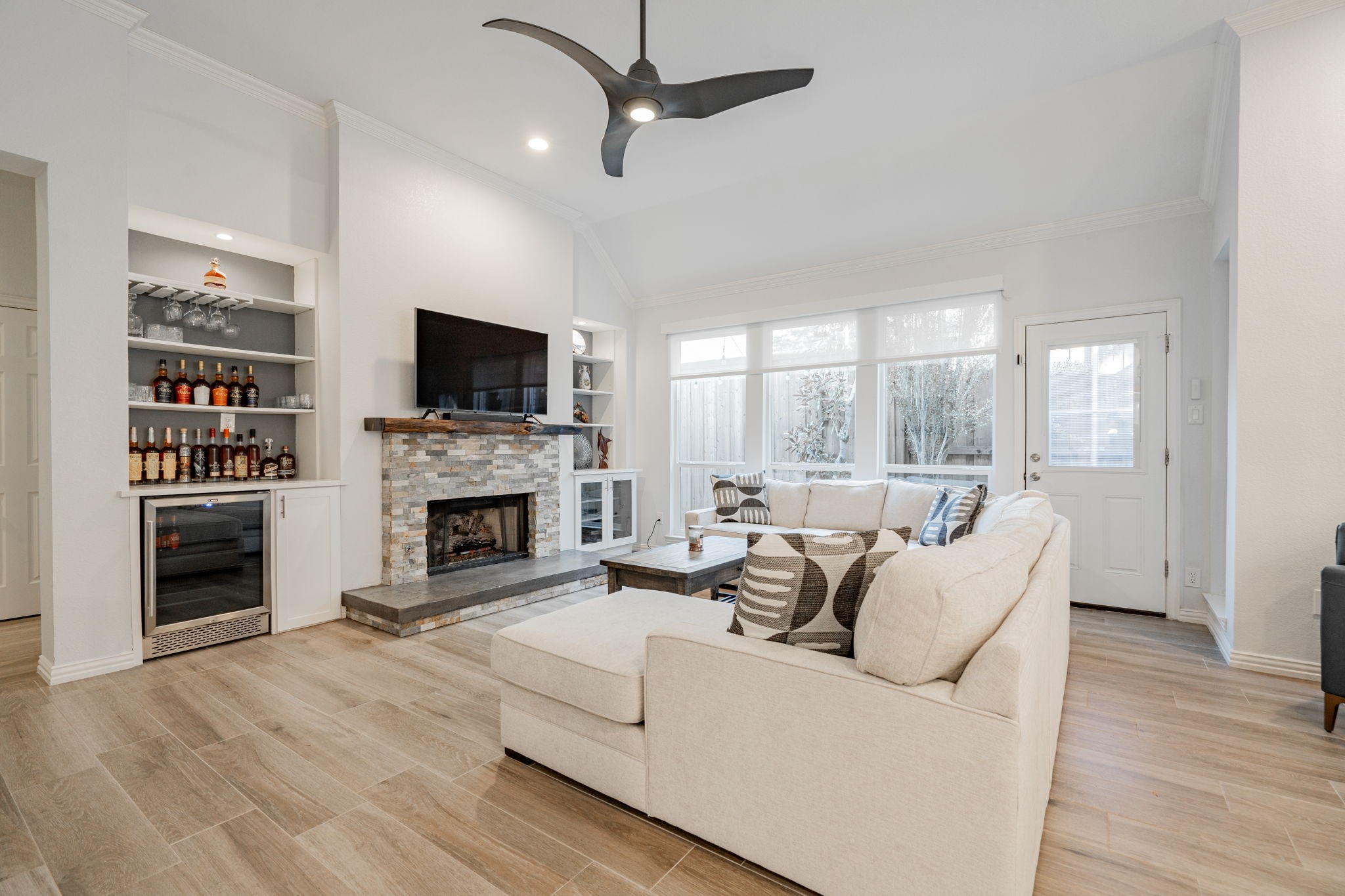 3785 Waterside Court
