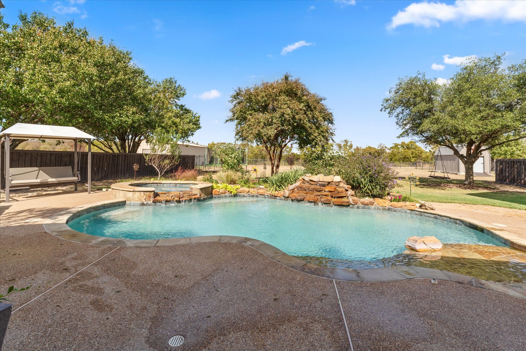 1906 Ranch Road