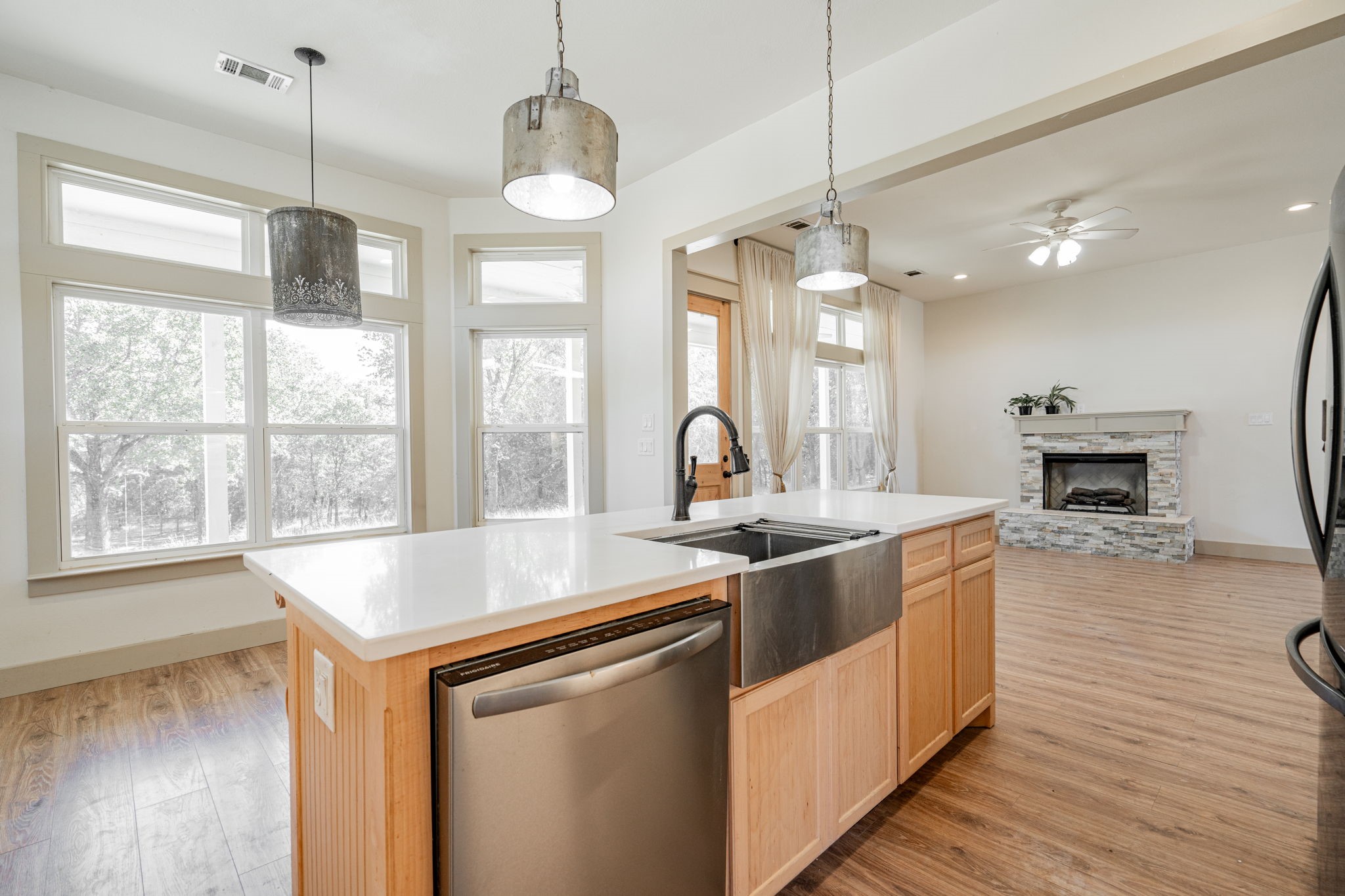 248 Private Road 4638