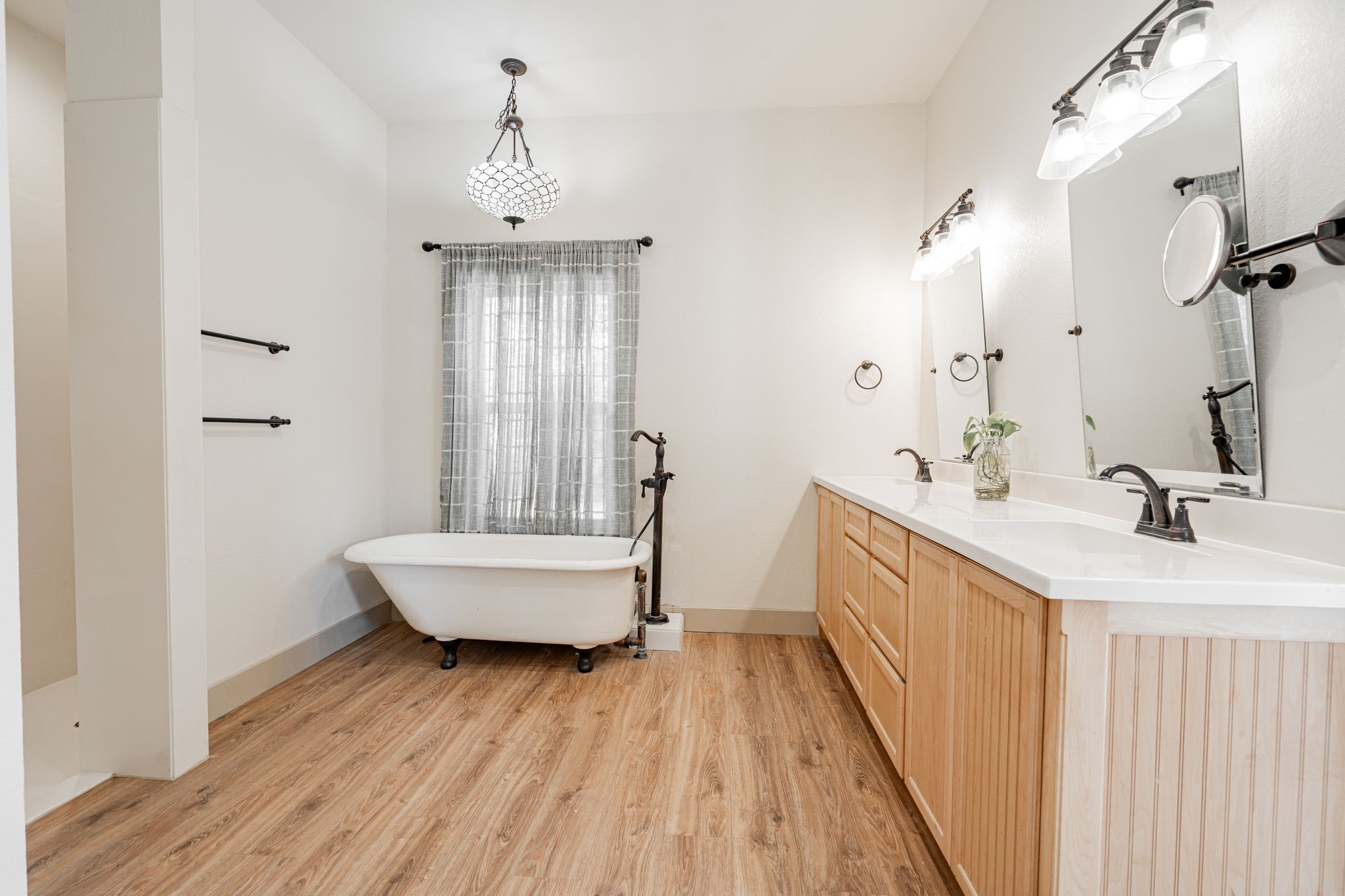 248 Private Road 4638