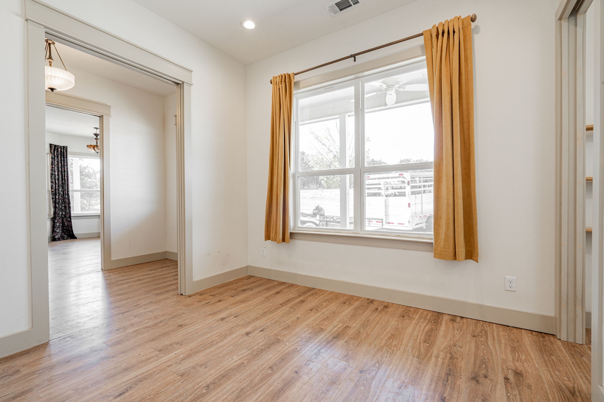 248 Private Road 4638