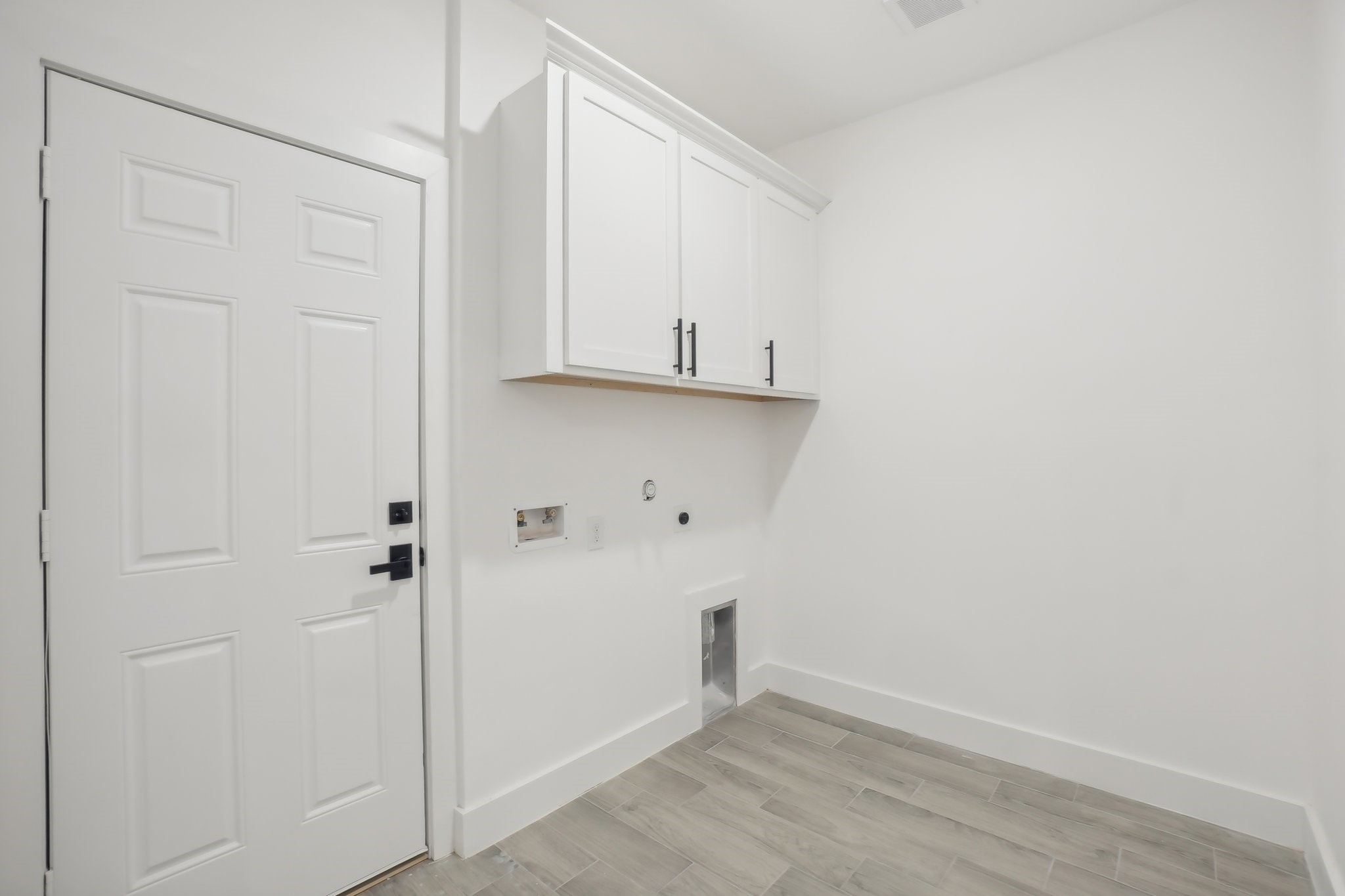 122 W Beachwood Loop