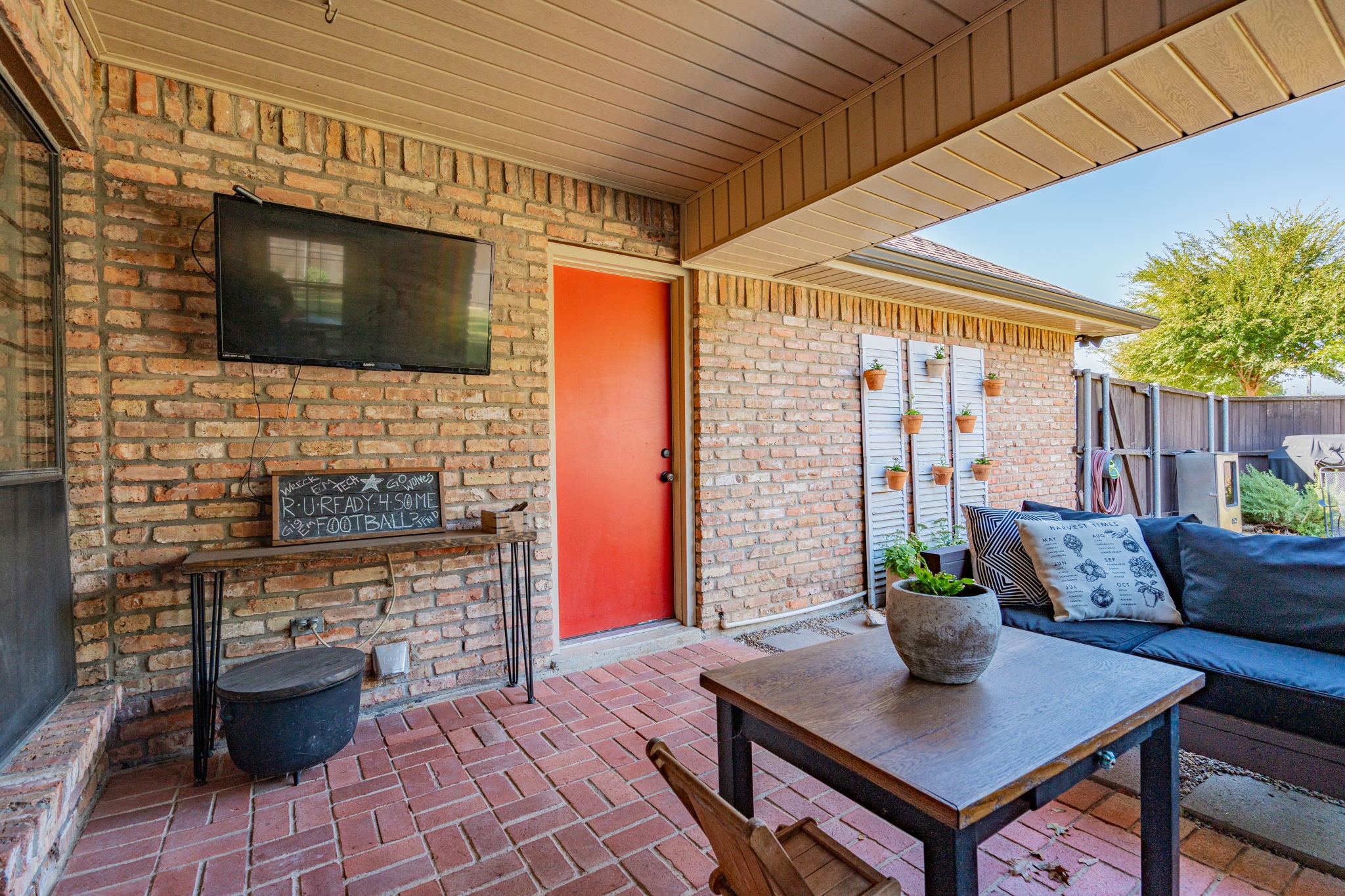 402 Driftwood Street