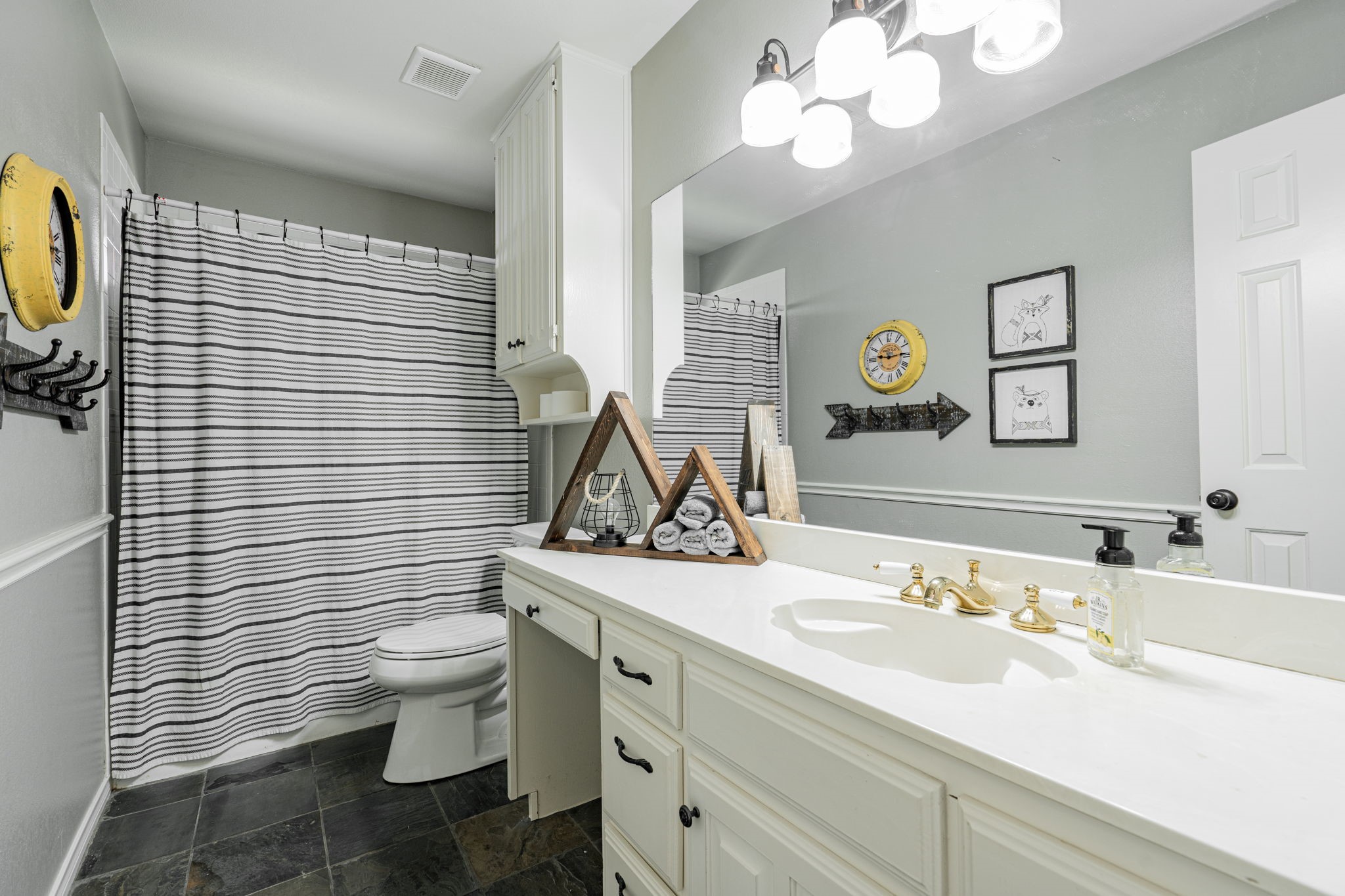 402 Driftwood Street