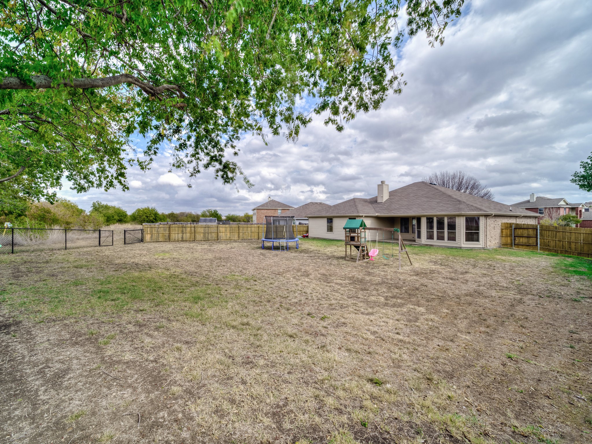 11916 Forest Lawn Road