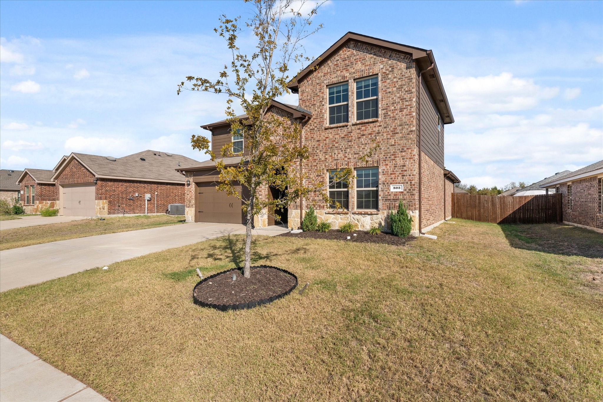 803 Cottonwood Way