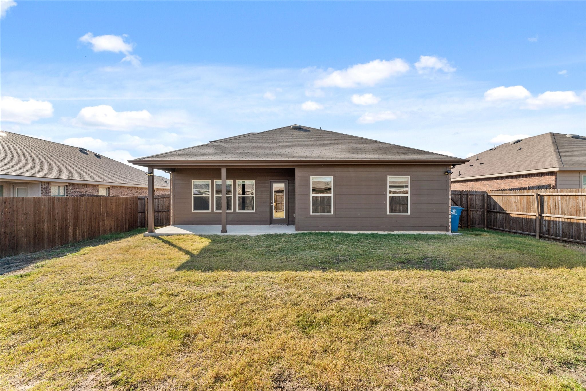 803 Cottonwood Way