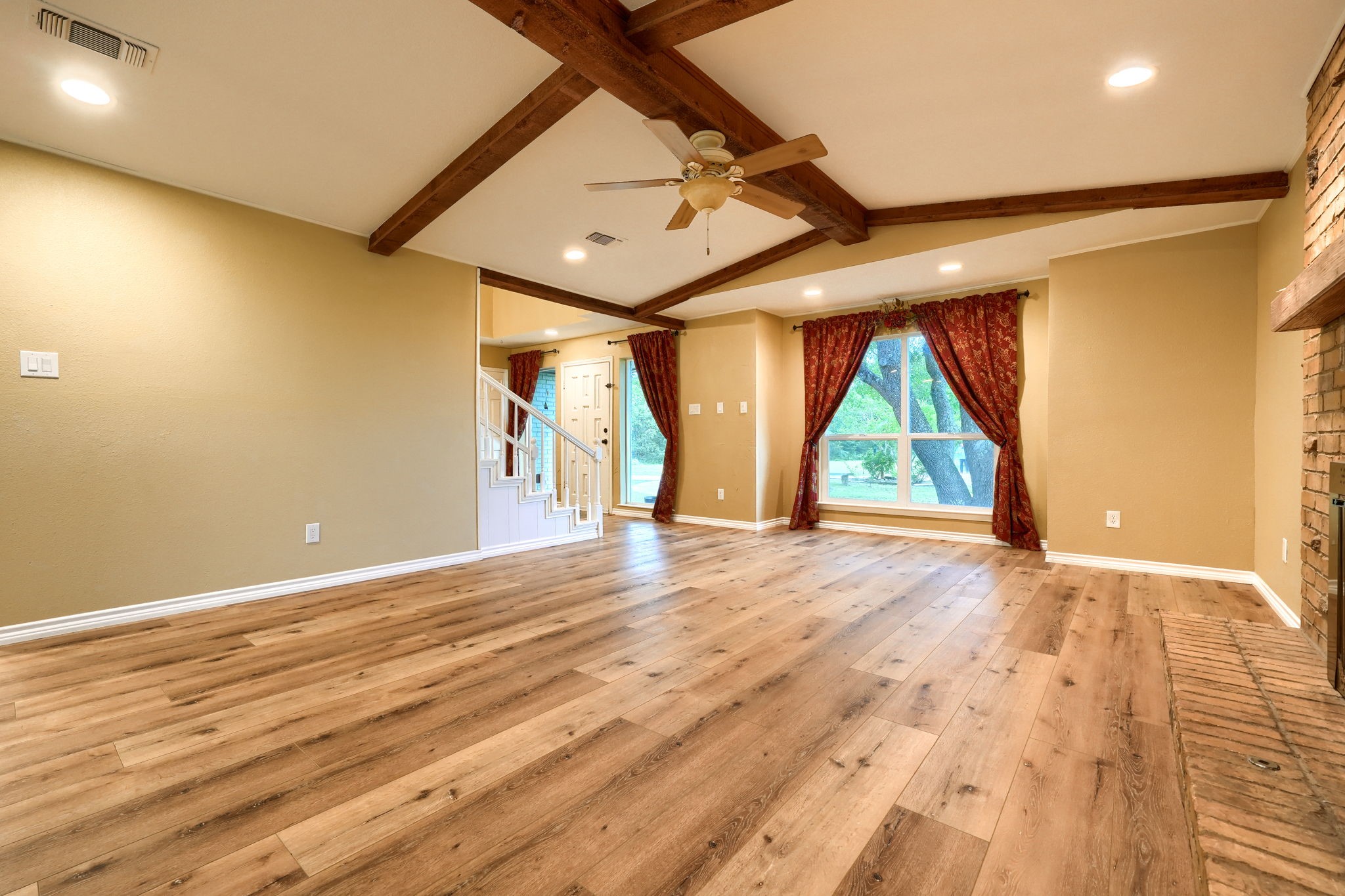 4330 Country Lane