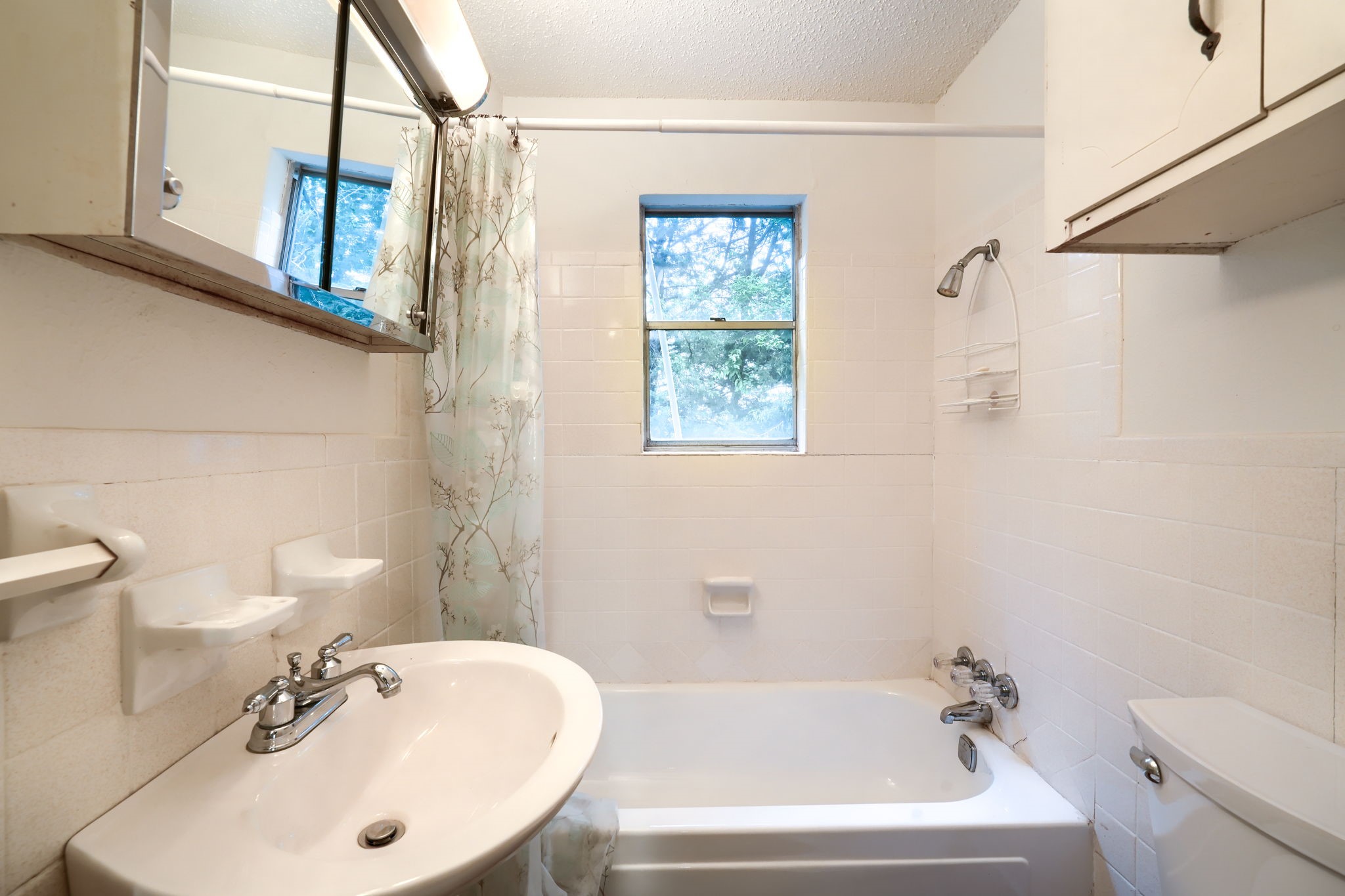 4330 Country Lane
