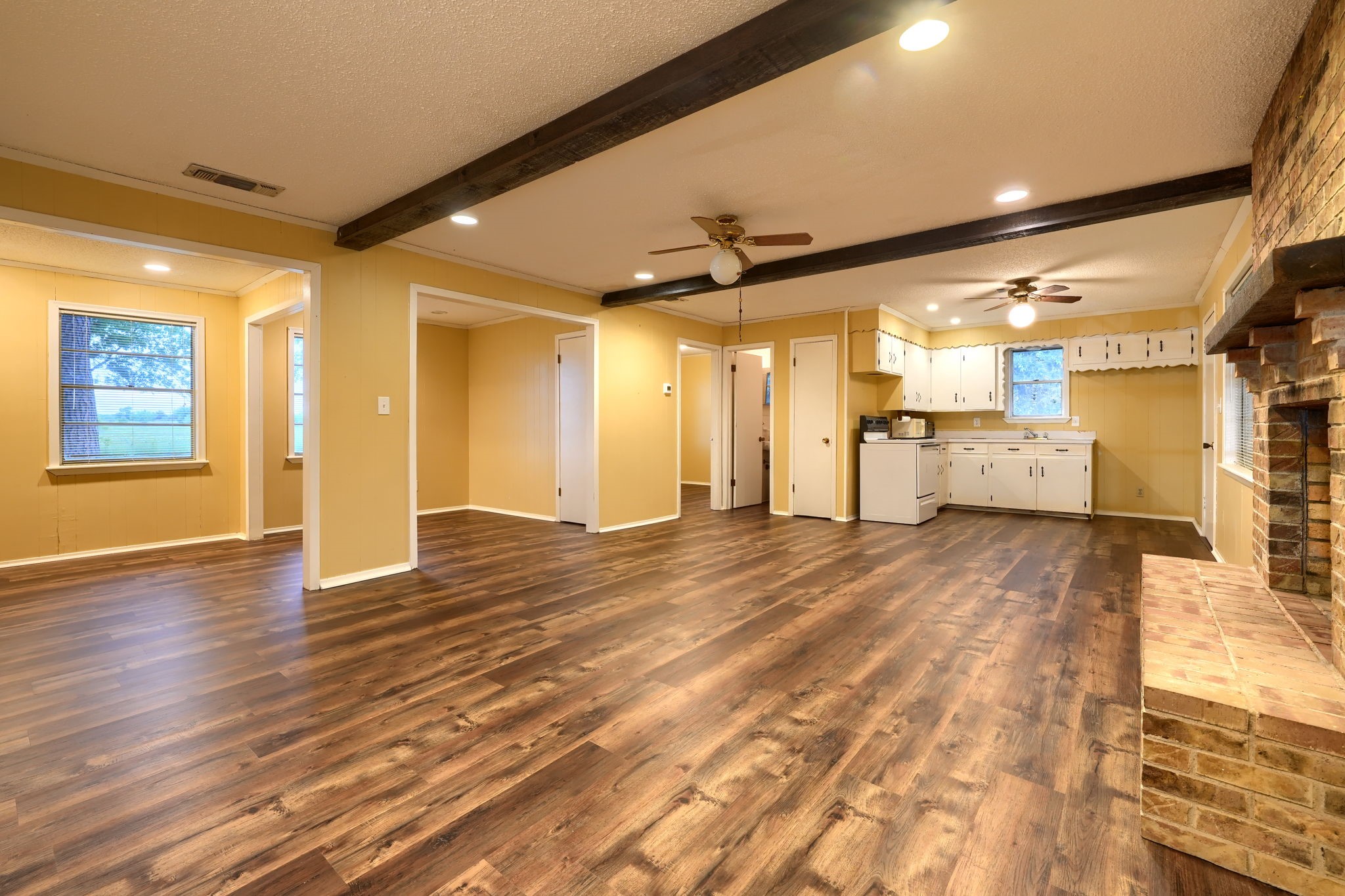 4330 Country Lane