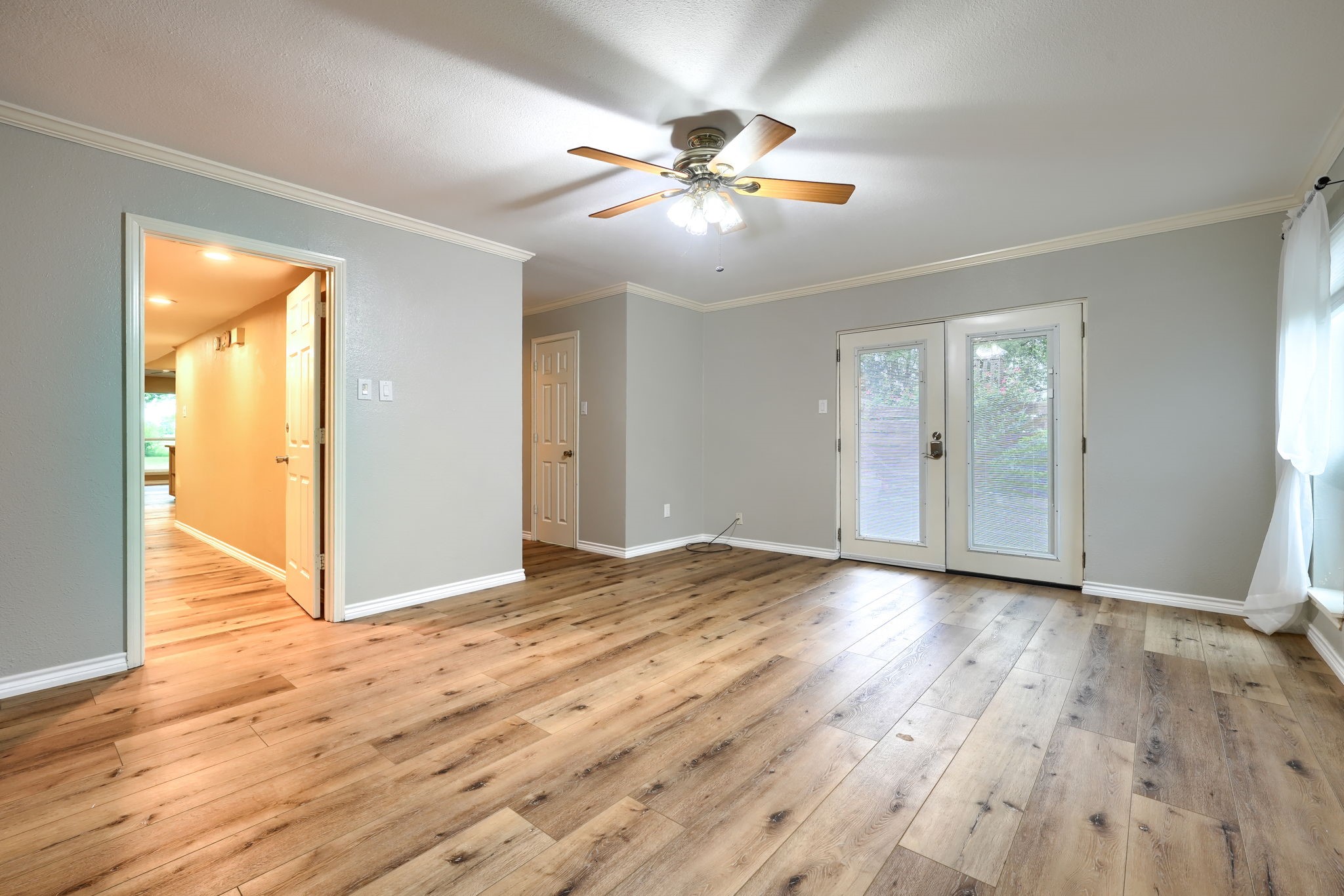 4330 Country Lane