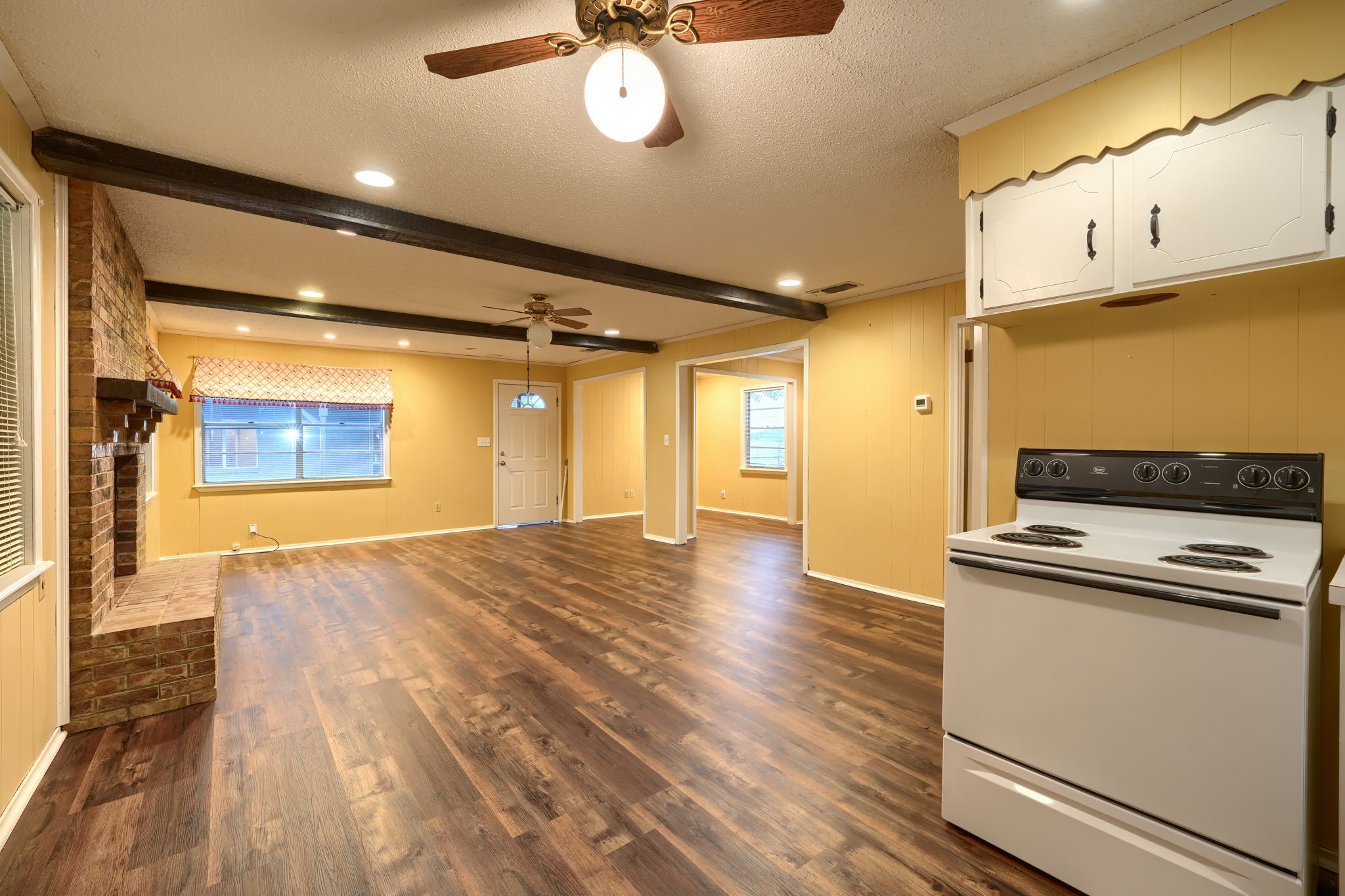 4330 Country Lane