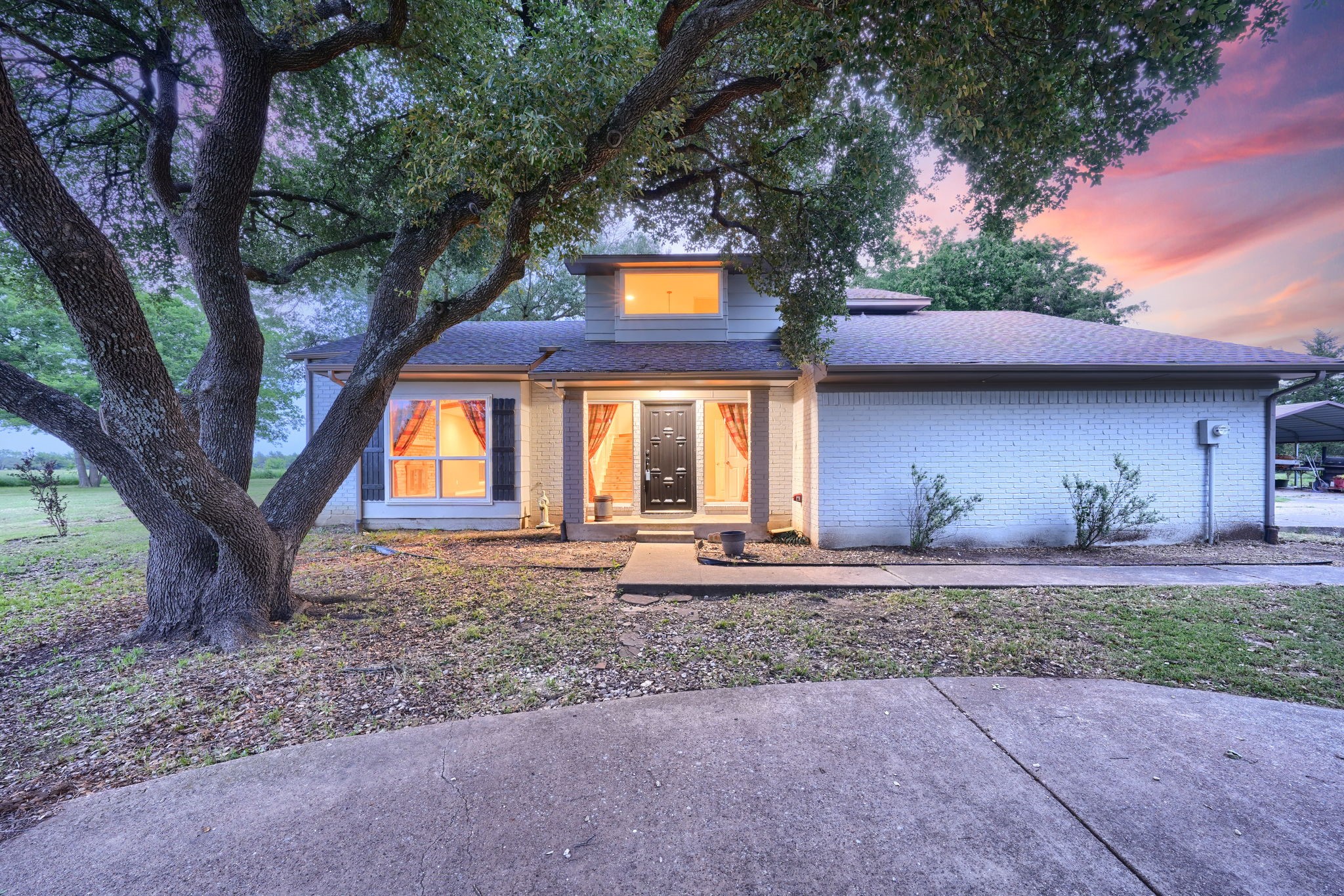 4330 Country Lane