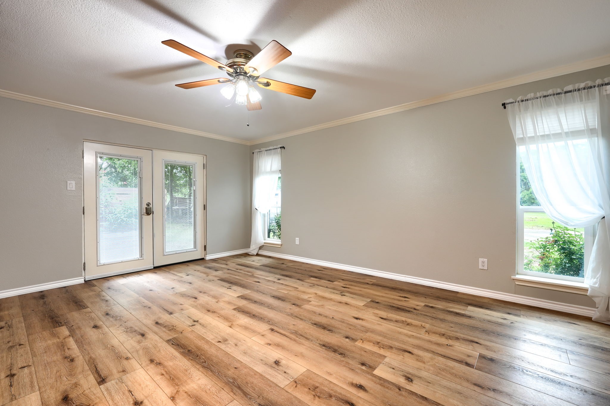 4330 Country Lane