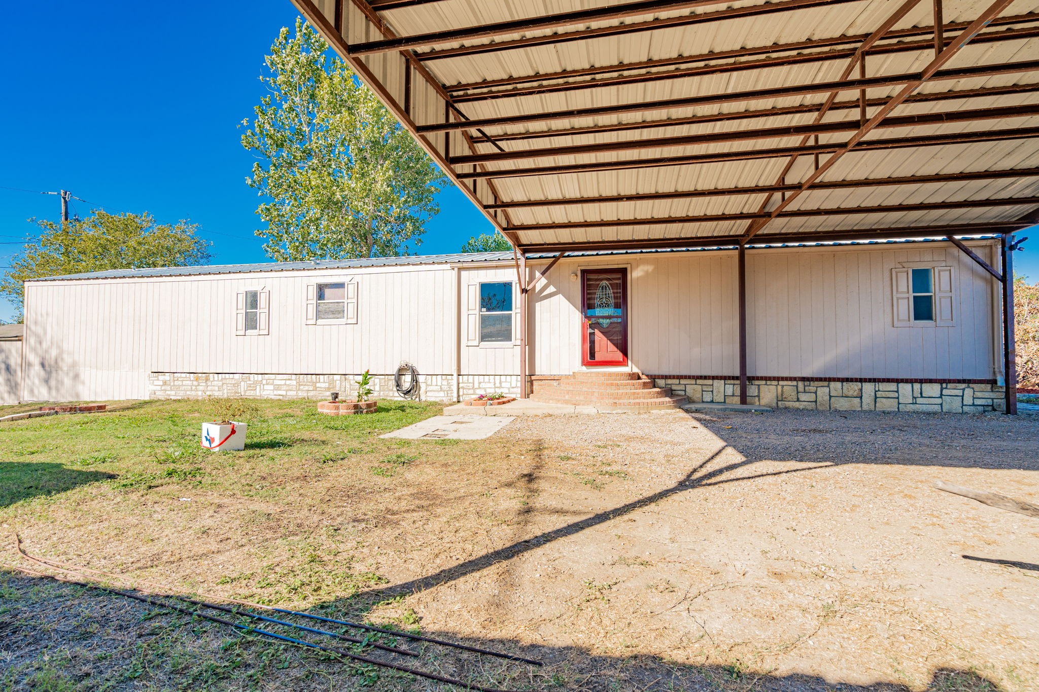 3032 Crest Pointe Drive