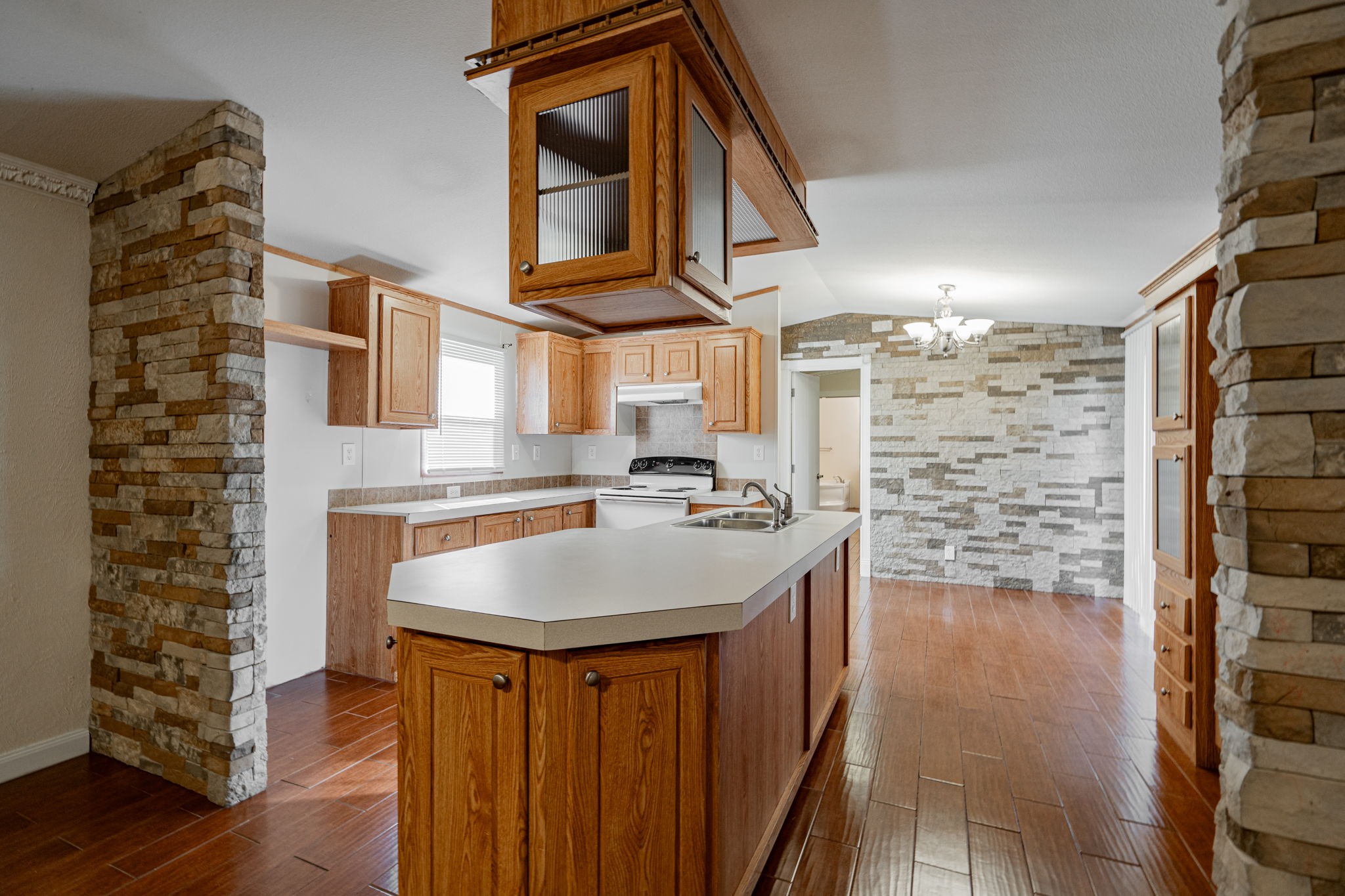 3032 Crest Pointe Drive