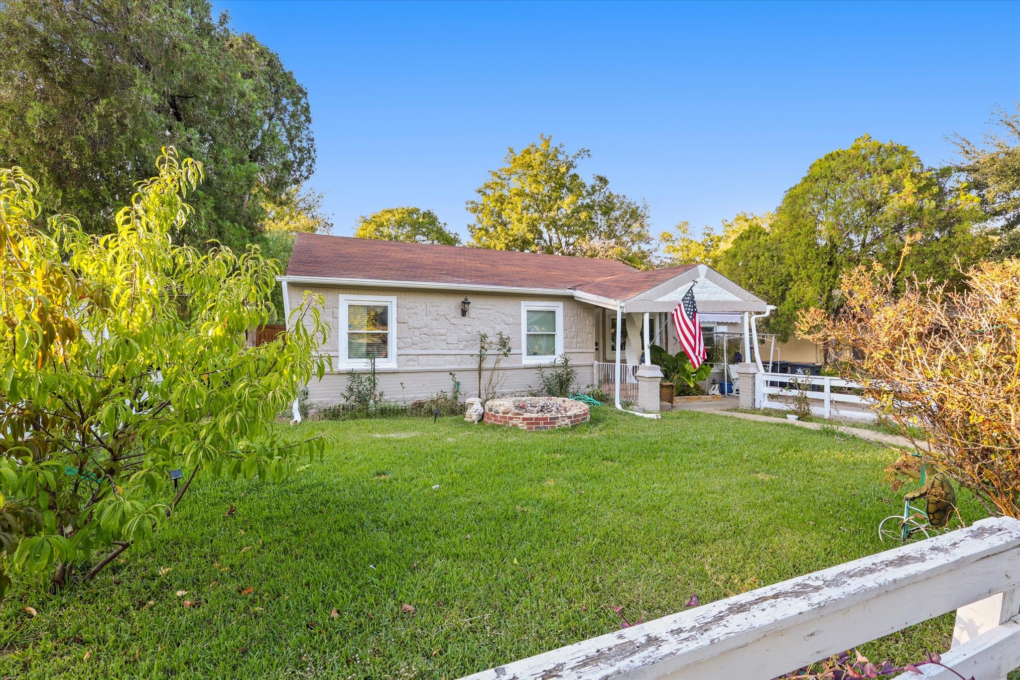 1504 Biggs Terrace