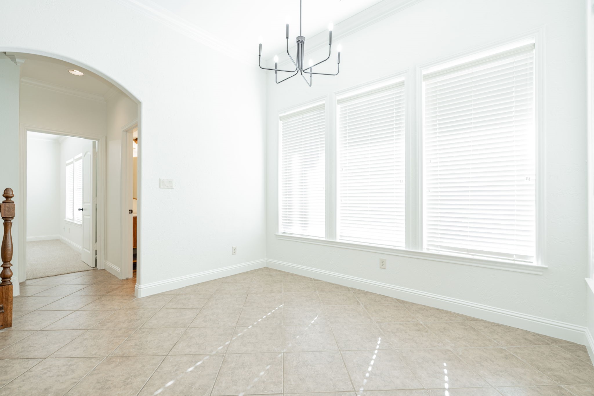 160 Stoneleigh Drive