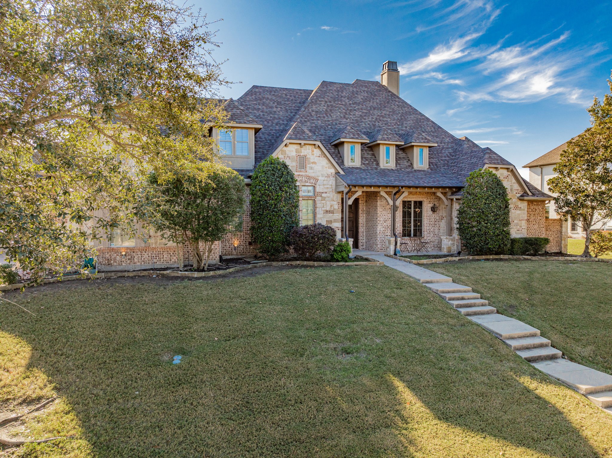 160 Stoneleigh Drive