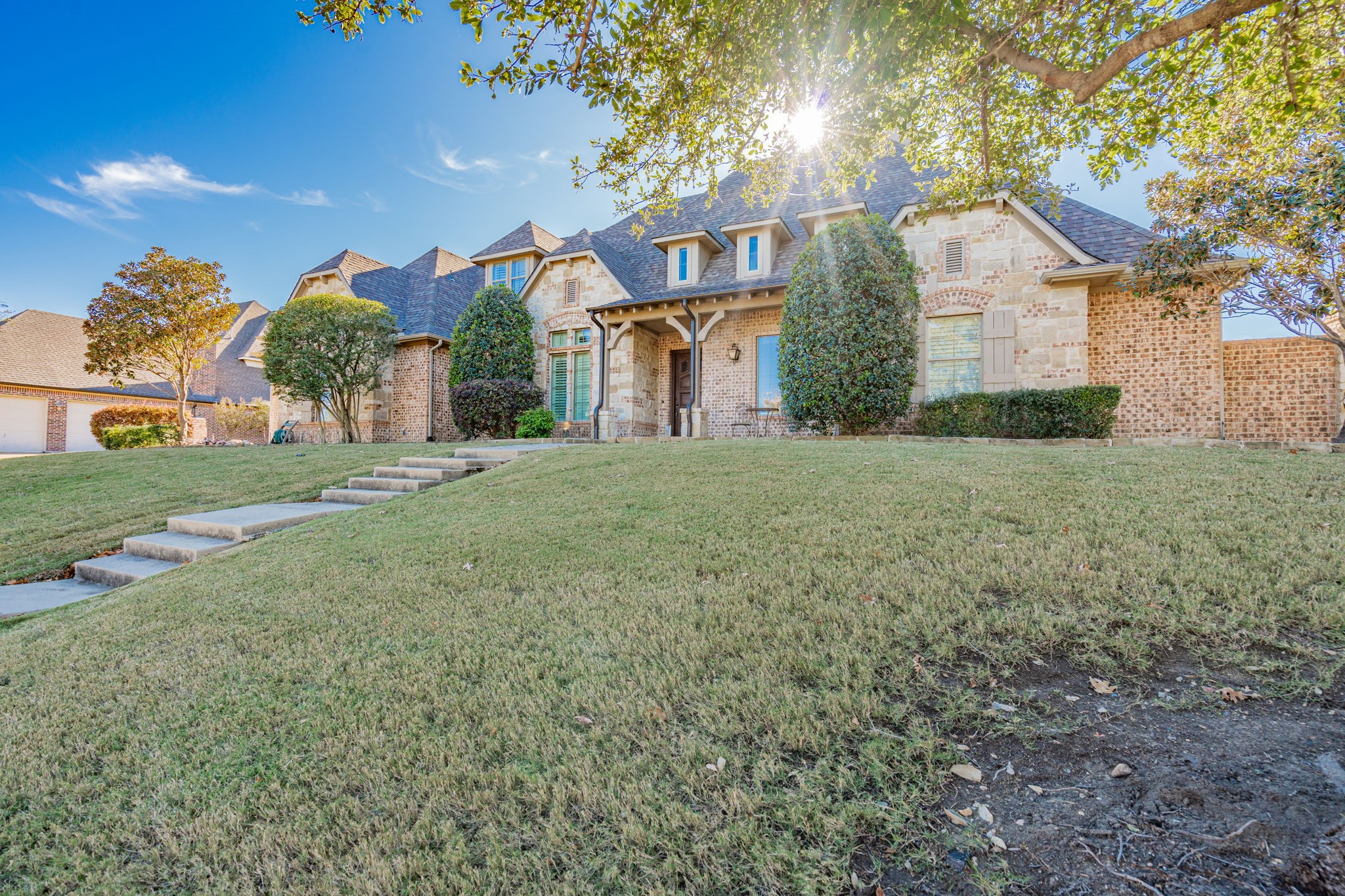 160 Stoneleigh Drive