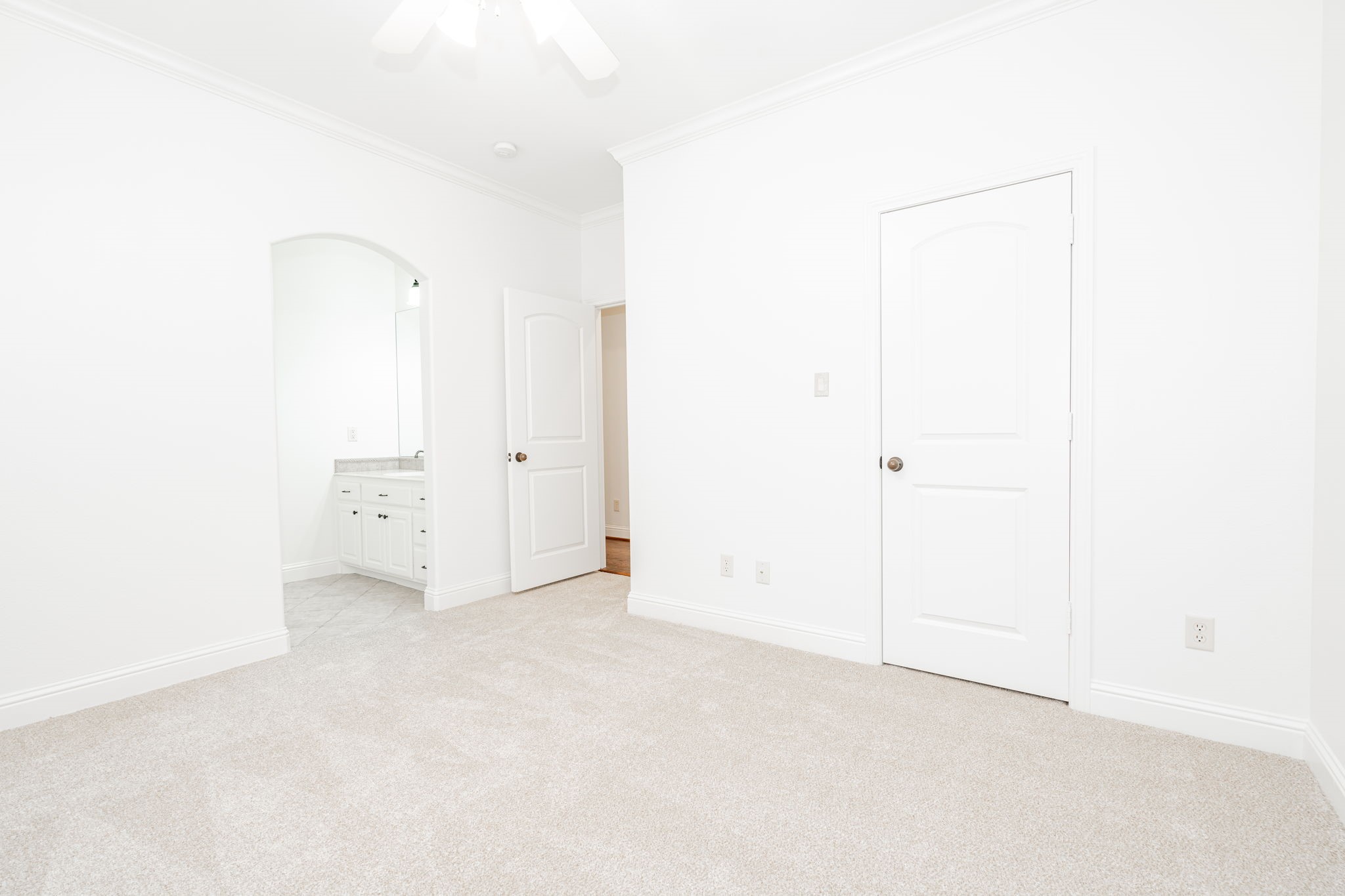 160 Stoneleigh Drive