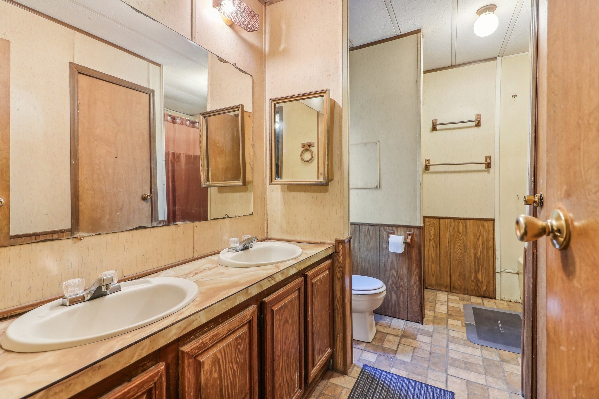 7015 Russell Curry Road