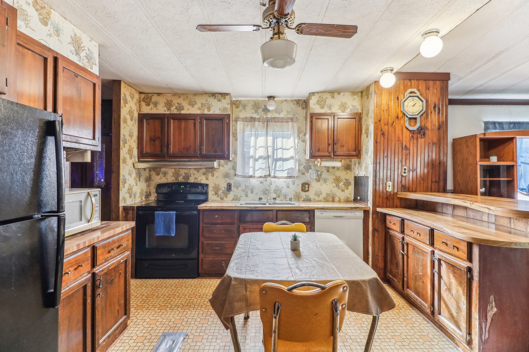 7015 Russell Curry Road