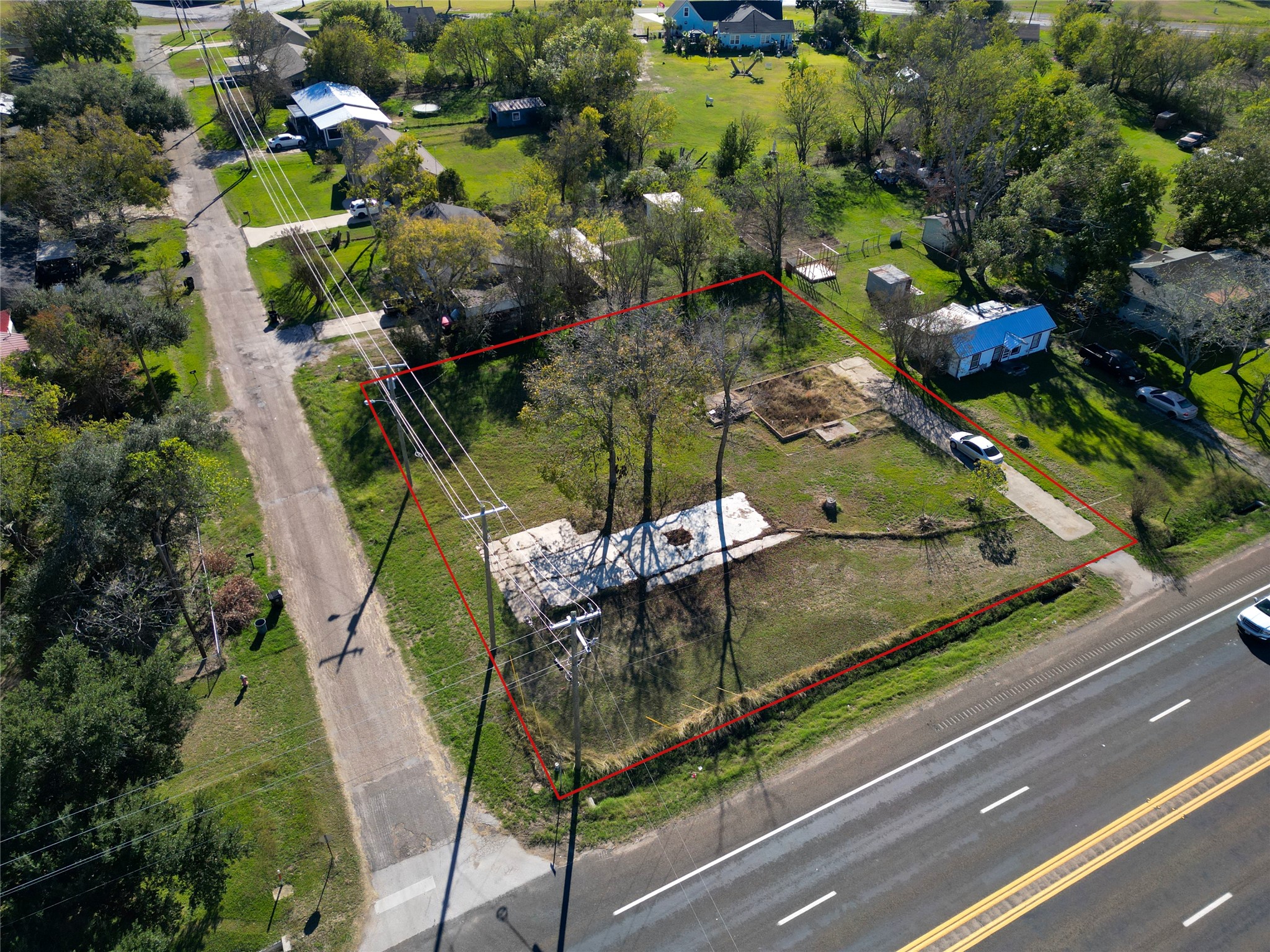 1514 E US-80