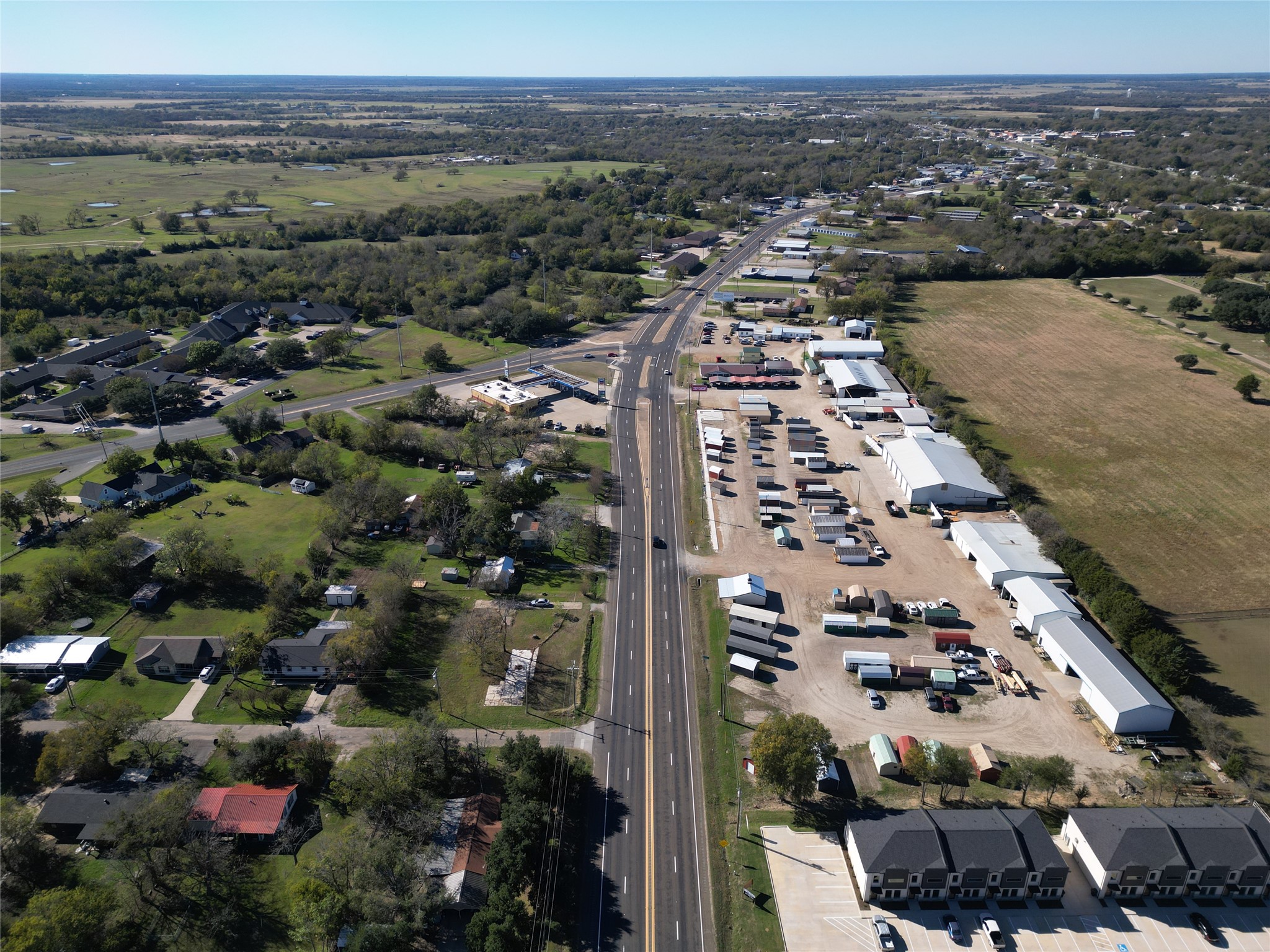 1514 E US-80