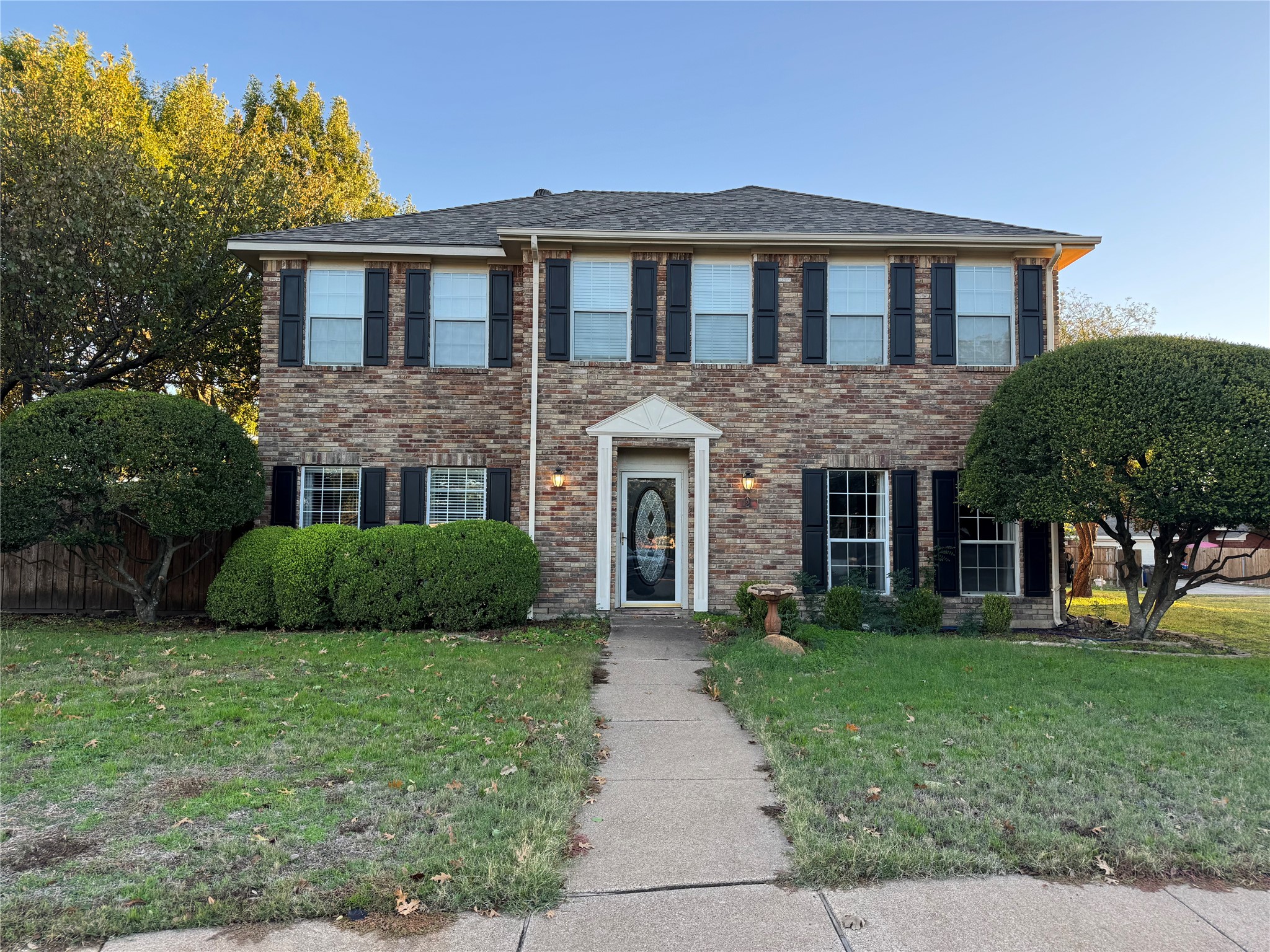 2 Rivercrest Court