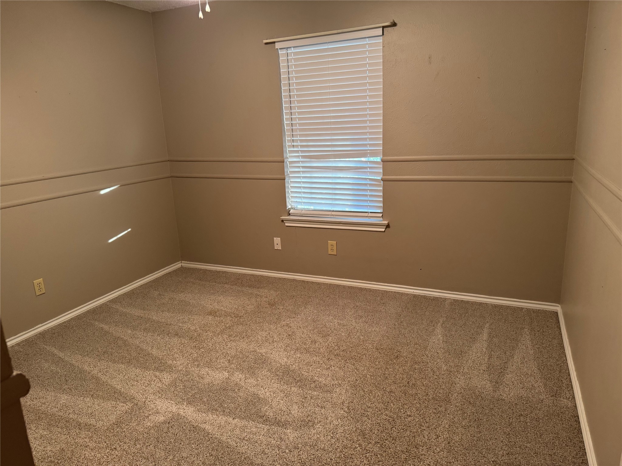 2 Rivercrest Court