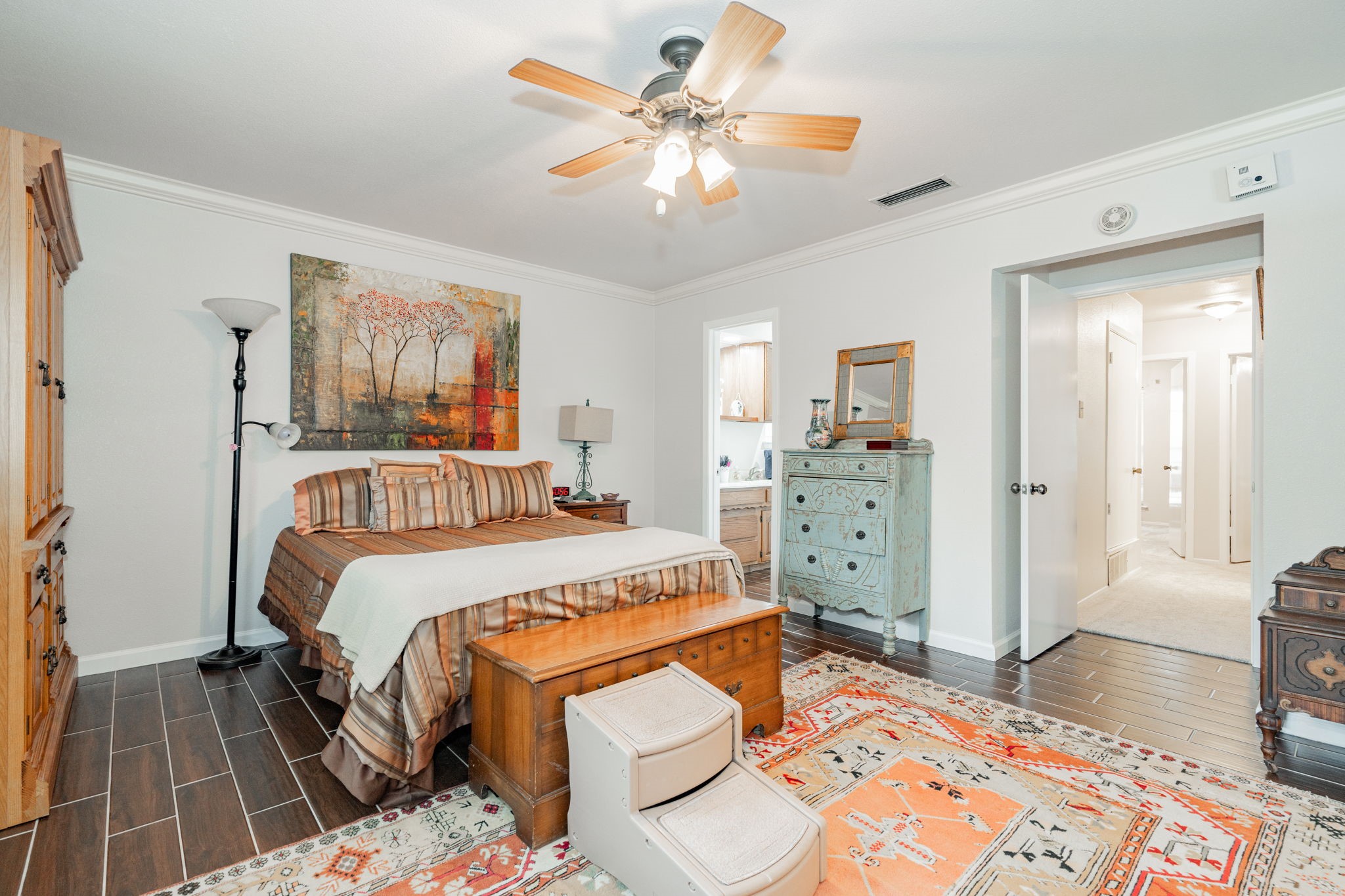 952 Meadowcove Circle