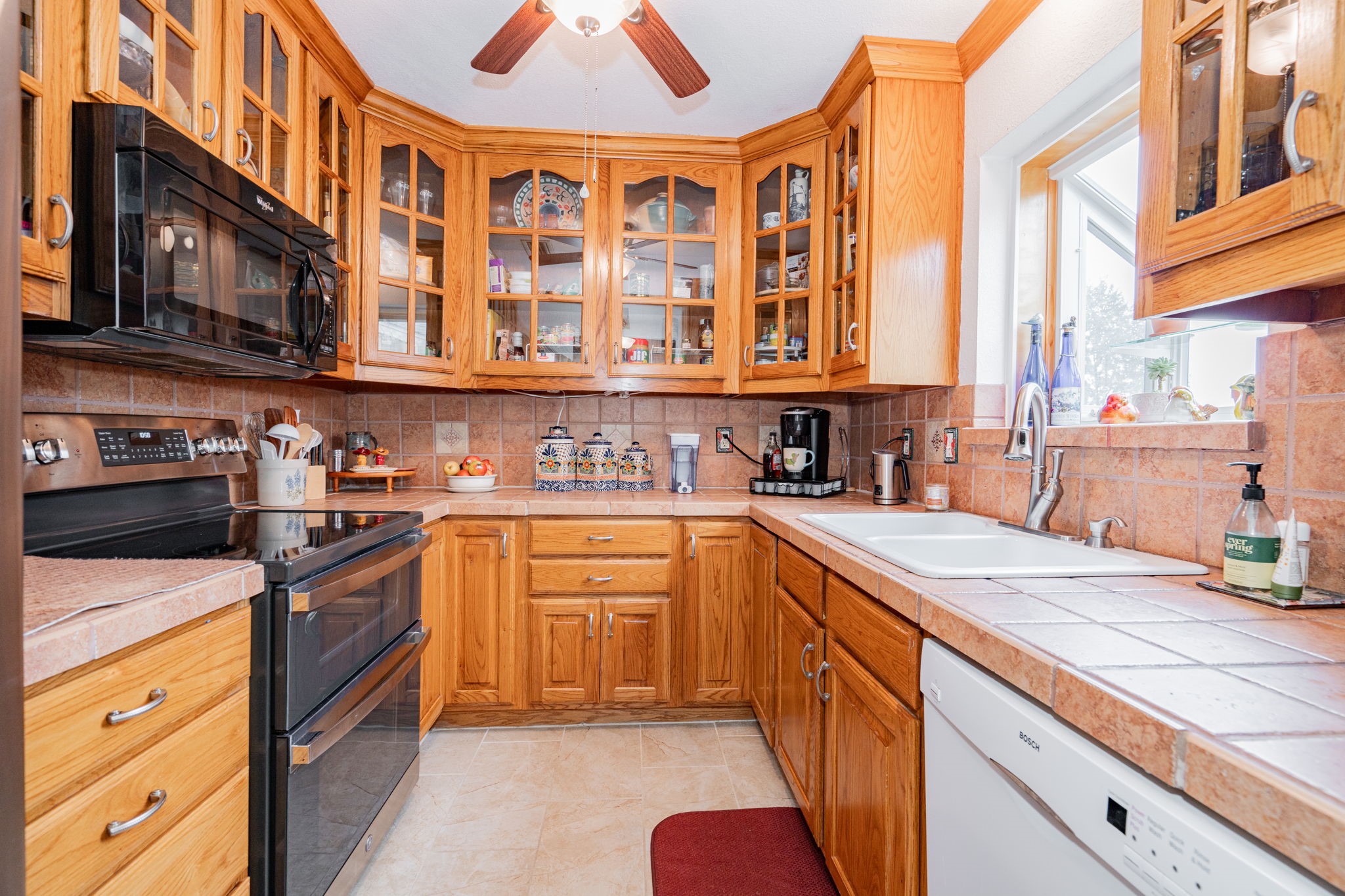952 Meadowcove Circle