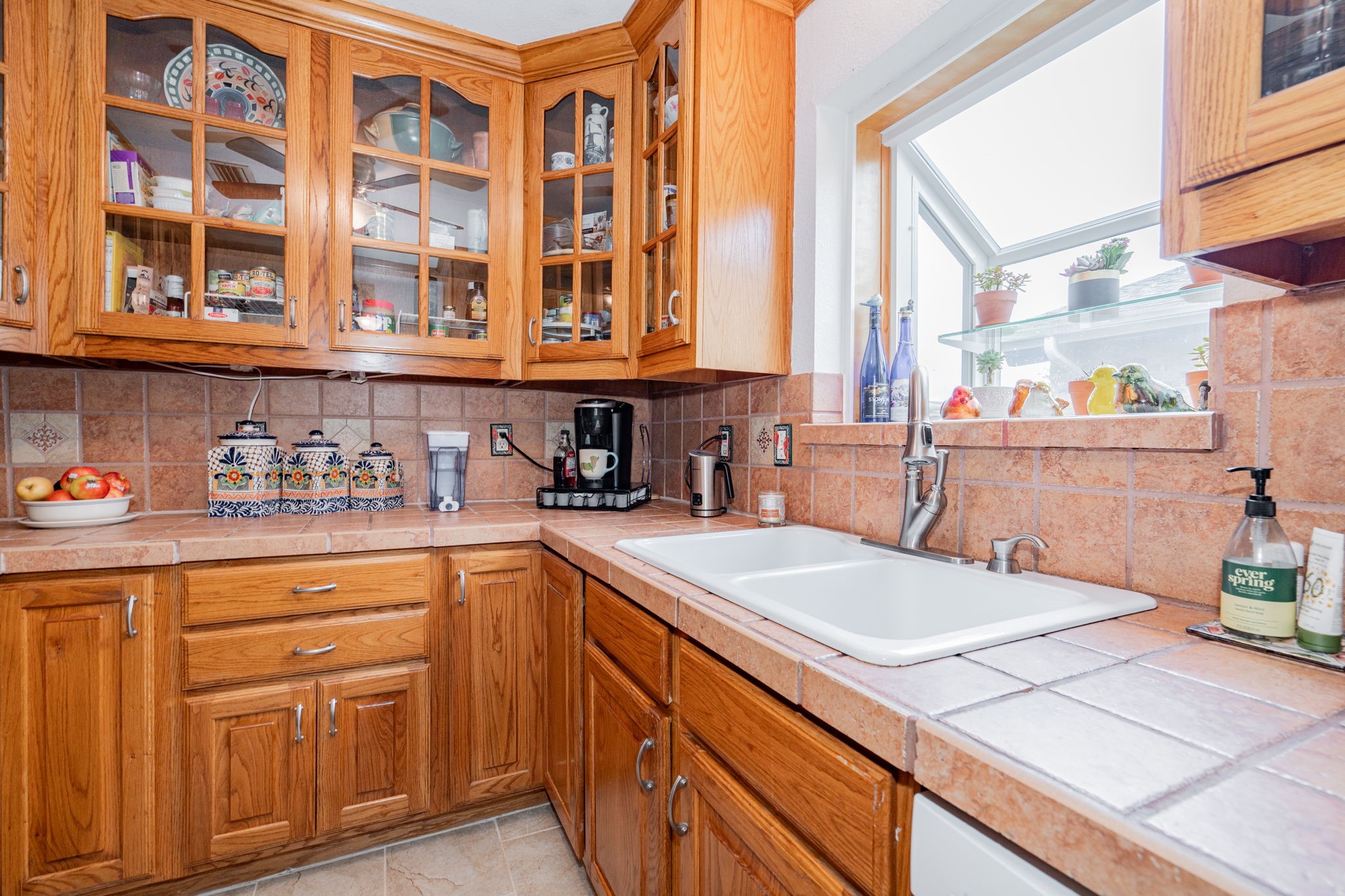 952 Meadowcove Circle
