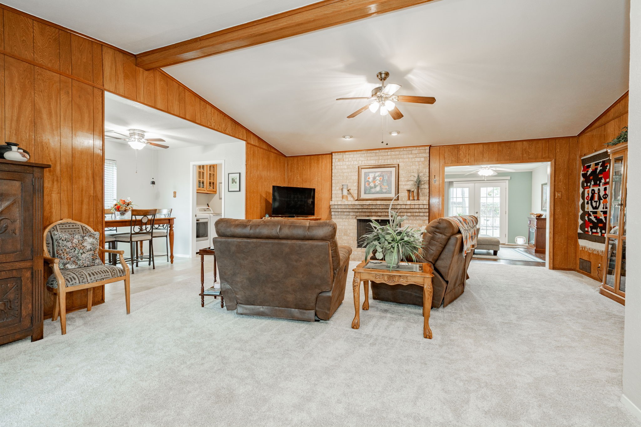 952 Meadowcove Circle