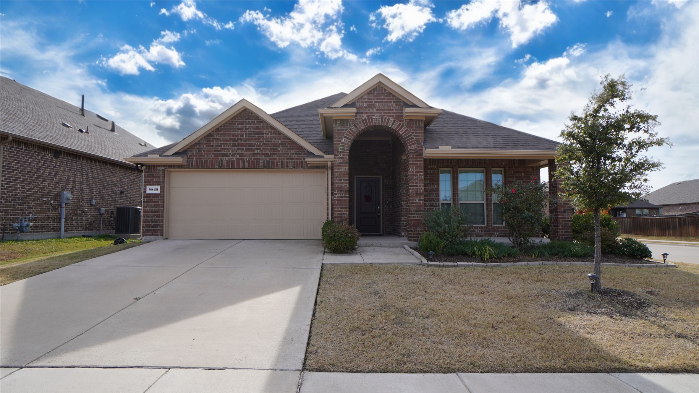 5825 Melville Lane