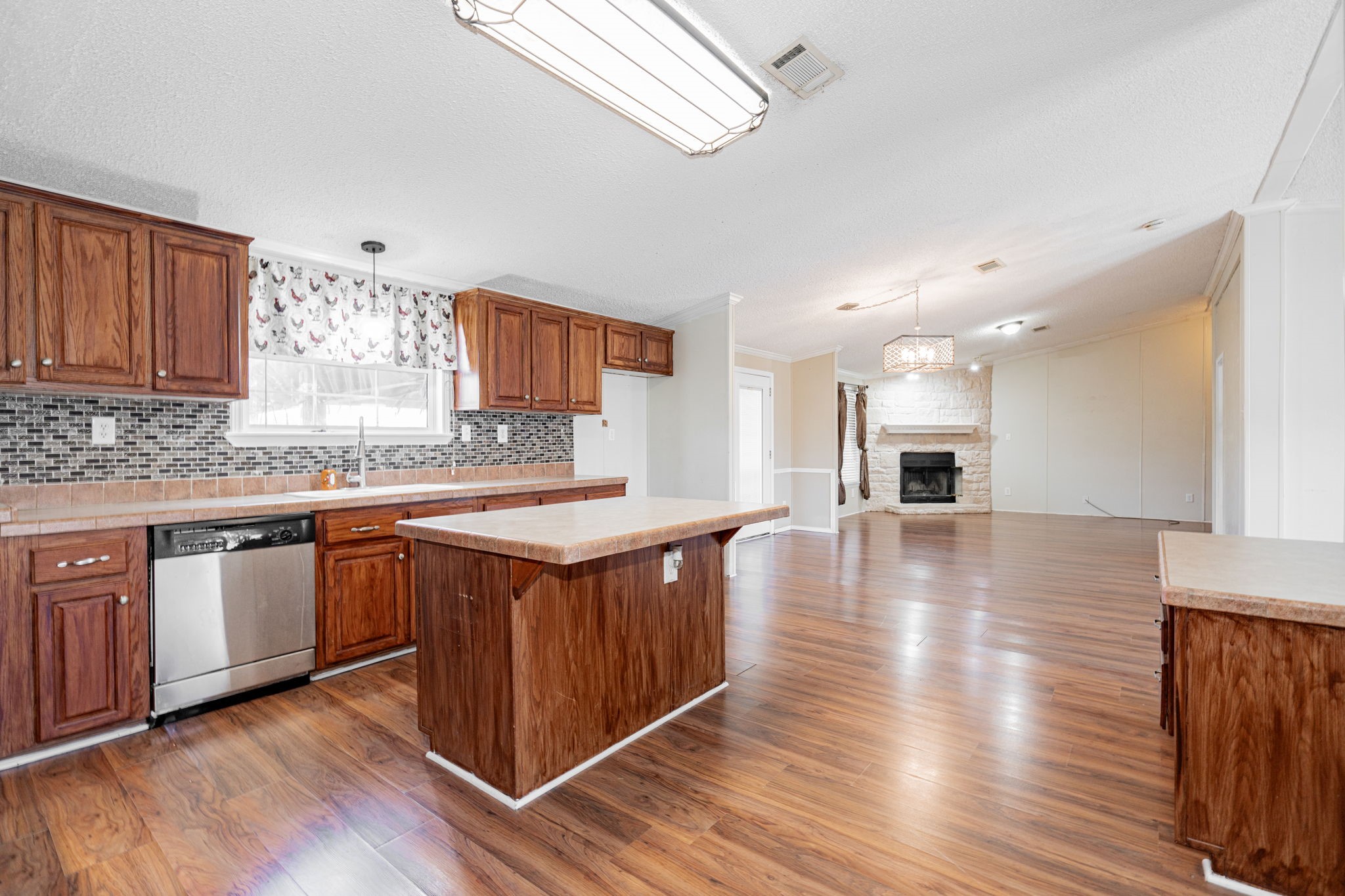 715 SE County Road 2260