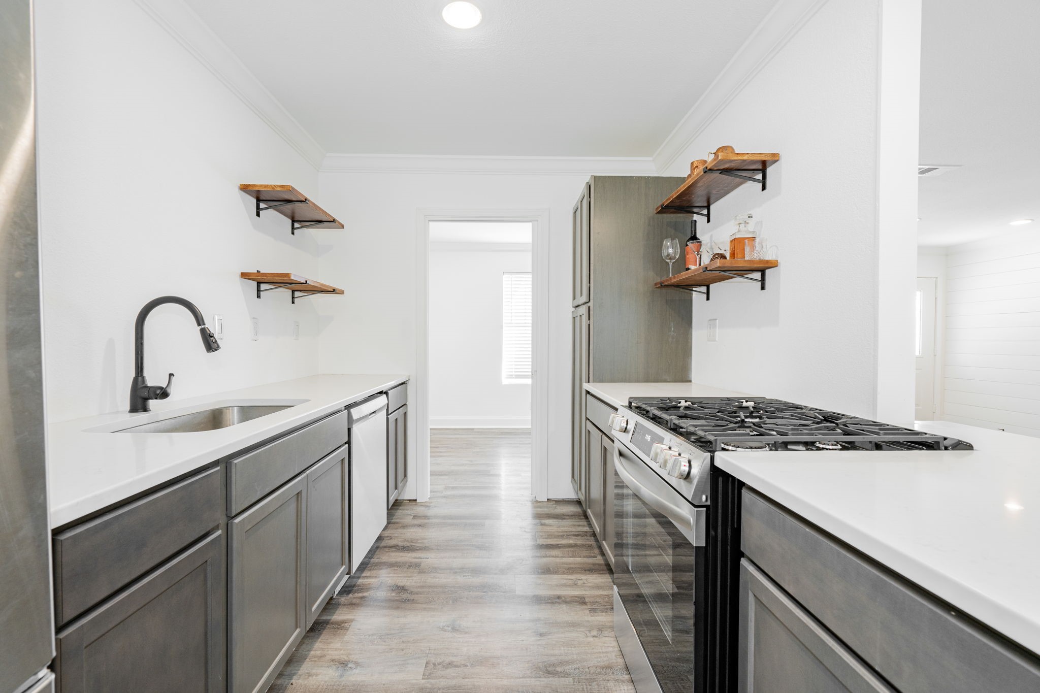 2619 Golden Road
