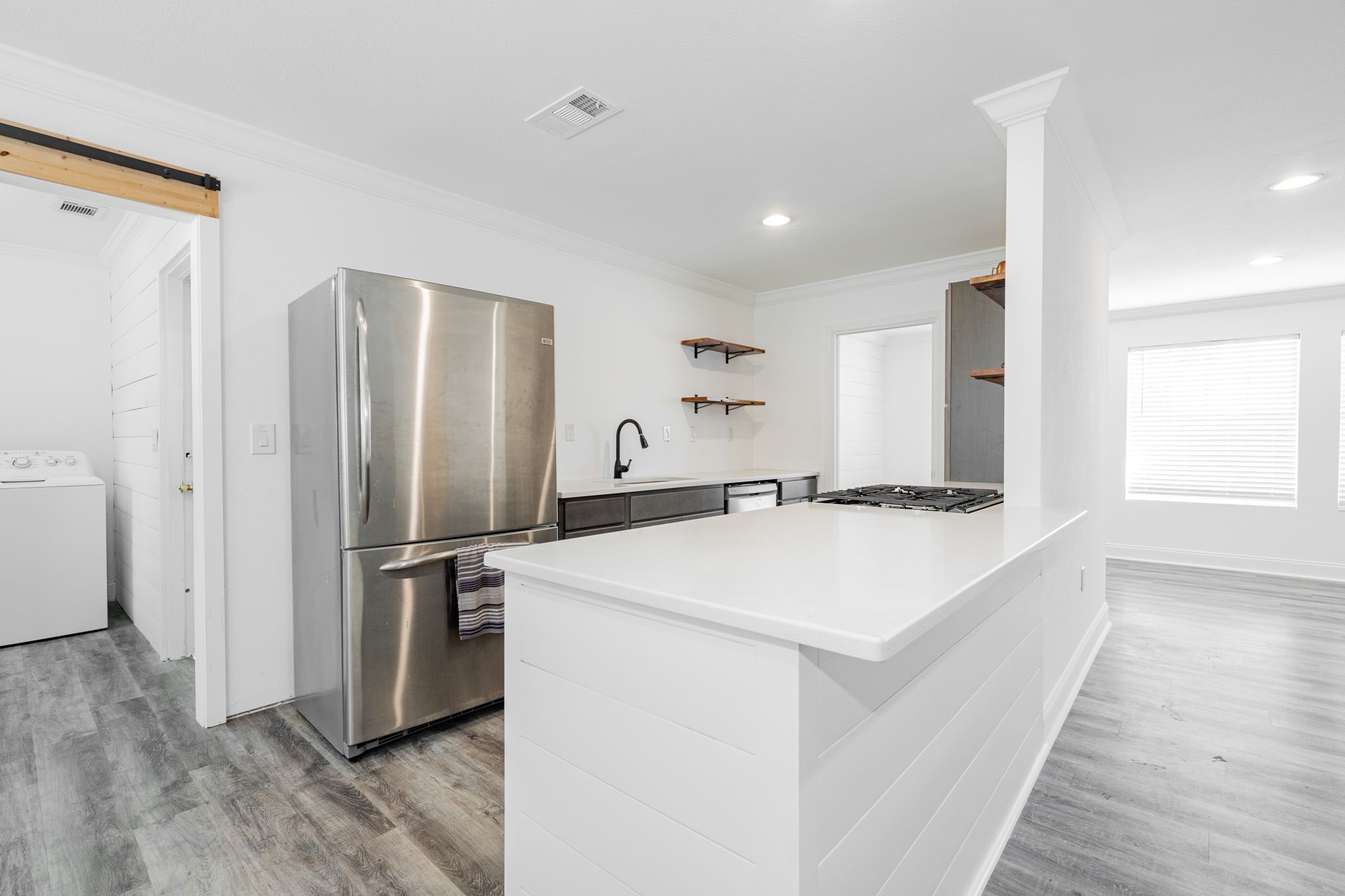 2619 Golden Road